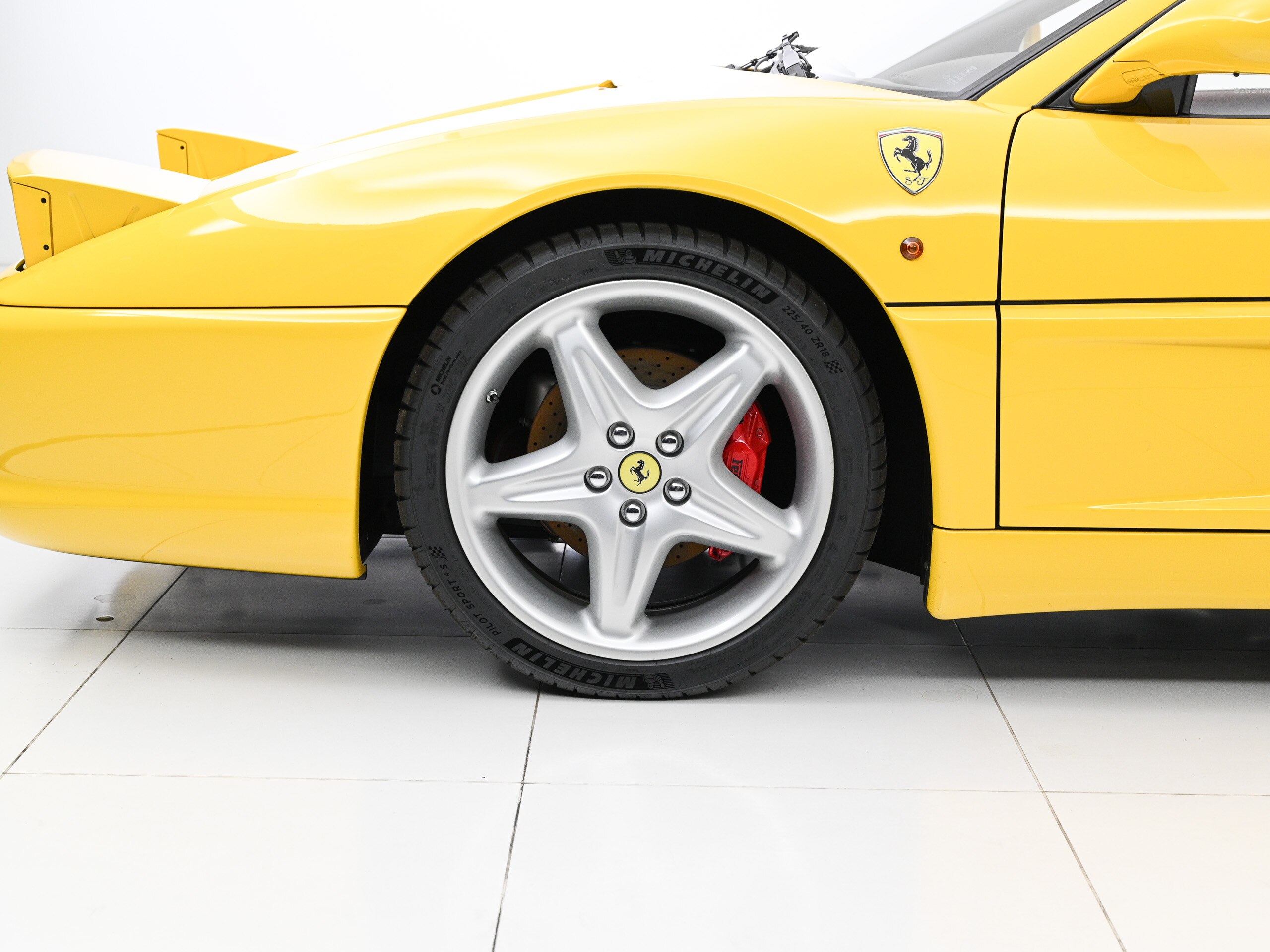 Ferrari F355 Berlinetta (photo: 15)