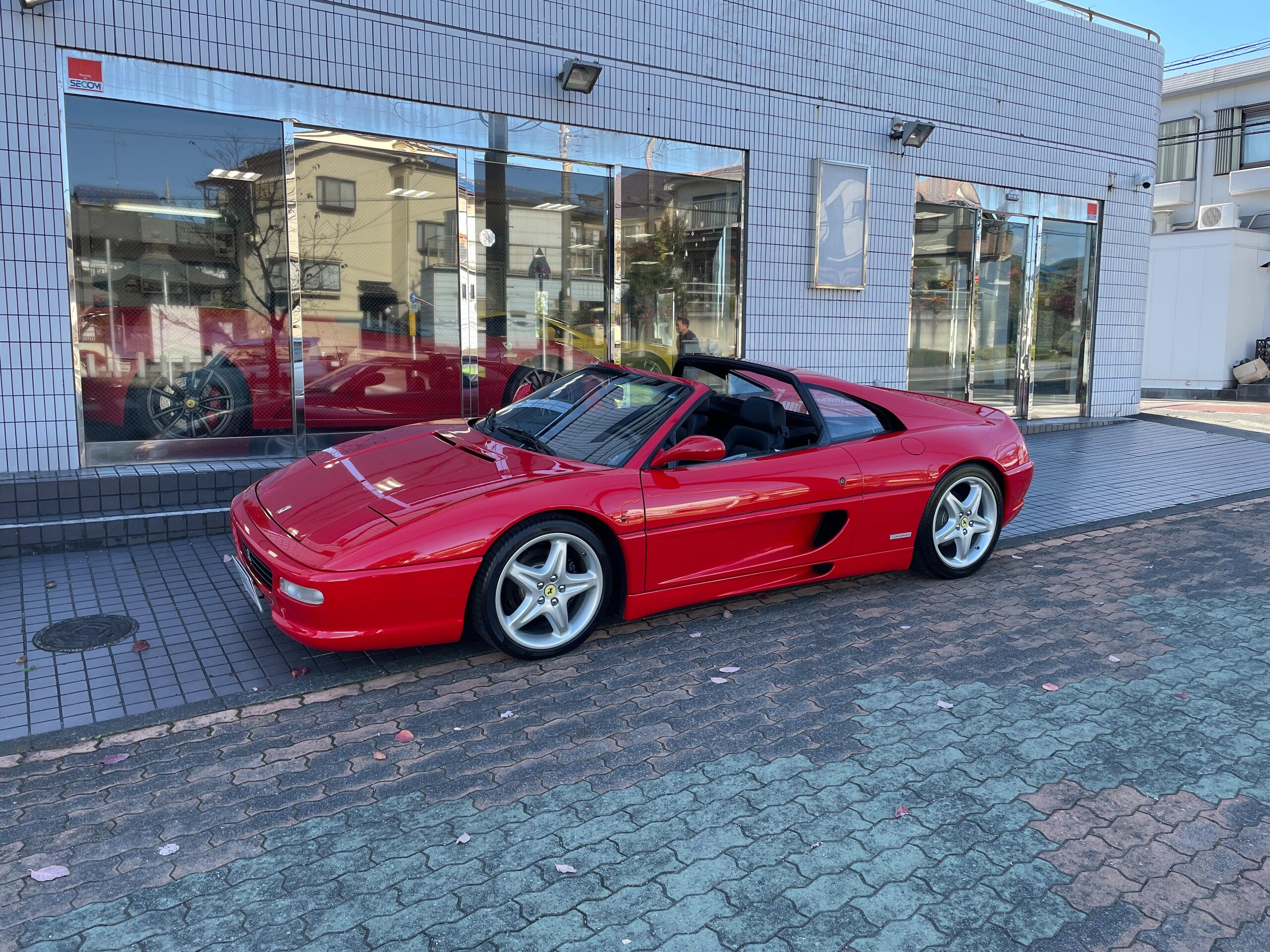Ferrari F355 GTS (photo: 1)