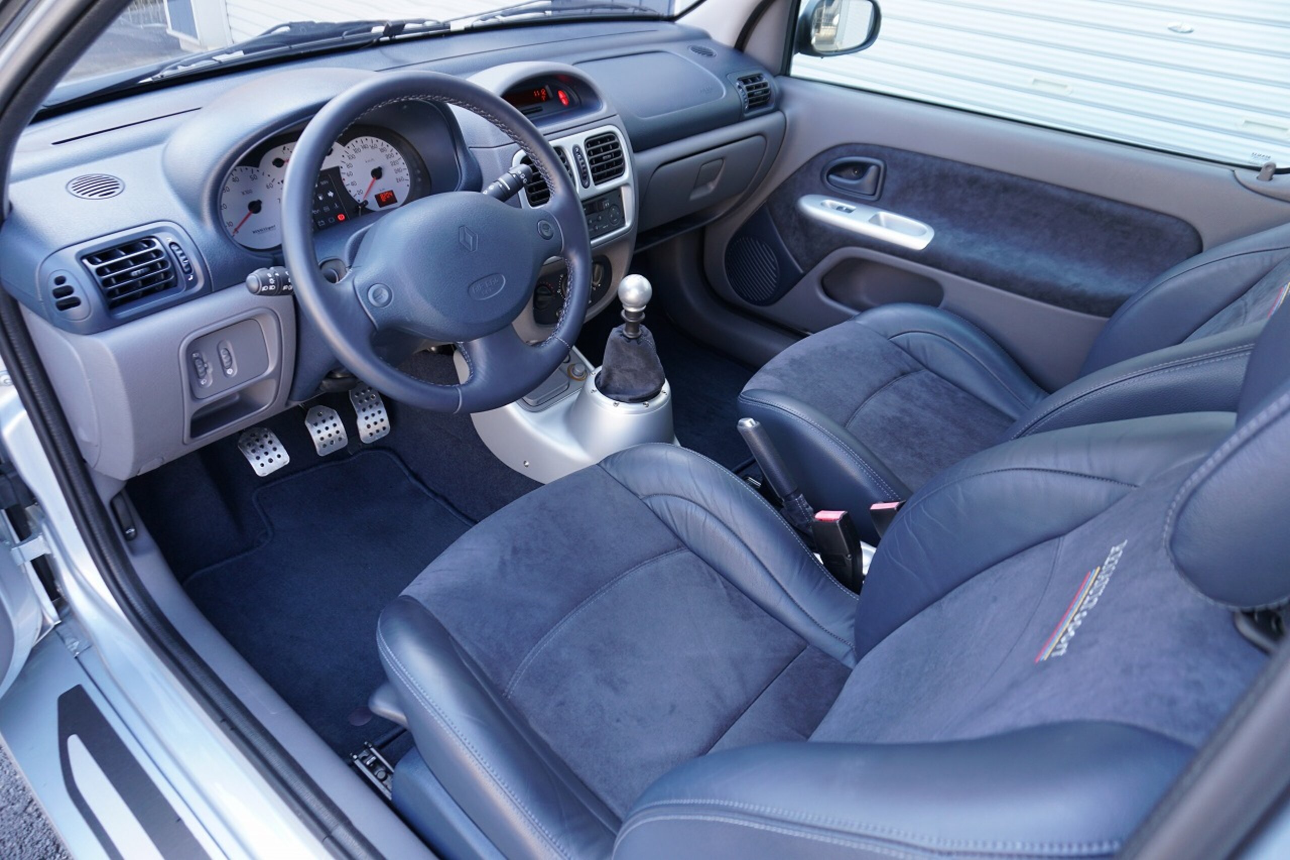 Other Renault Sport V6 (photo: 6)