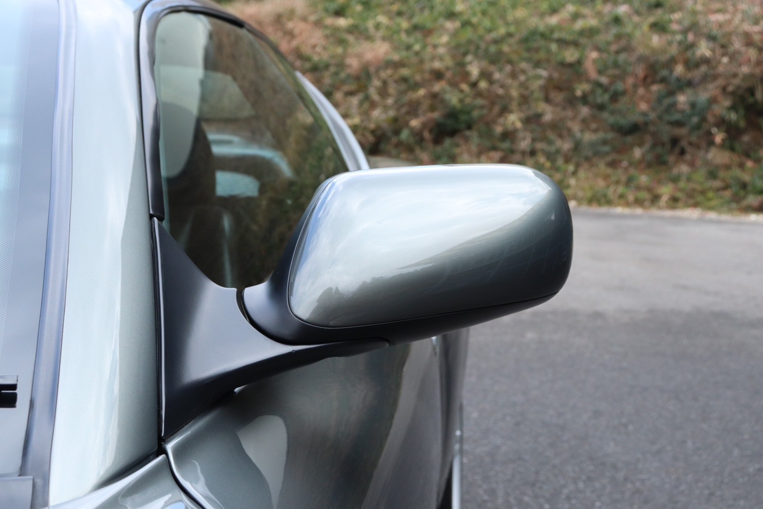 Aston Martin DB7 Zagato (photo: 23)