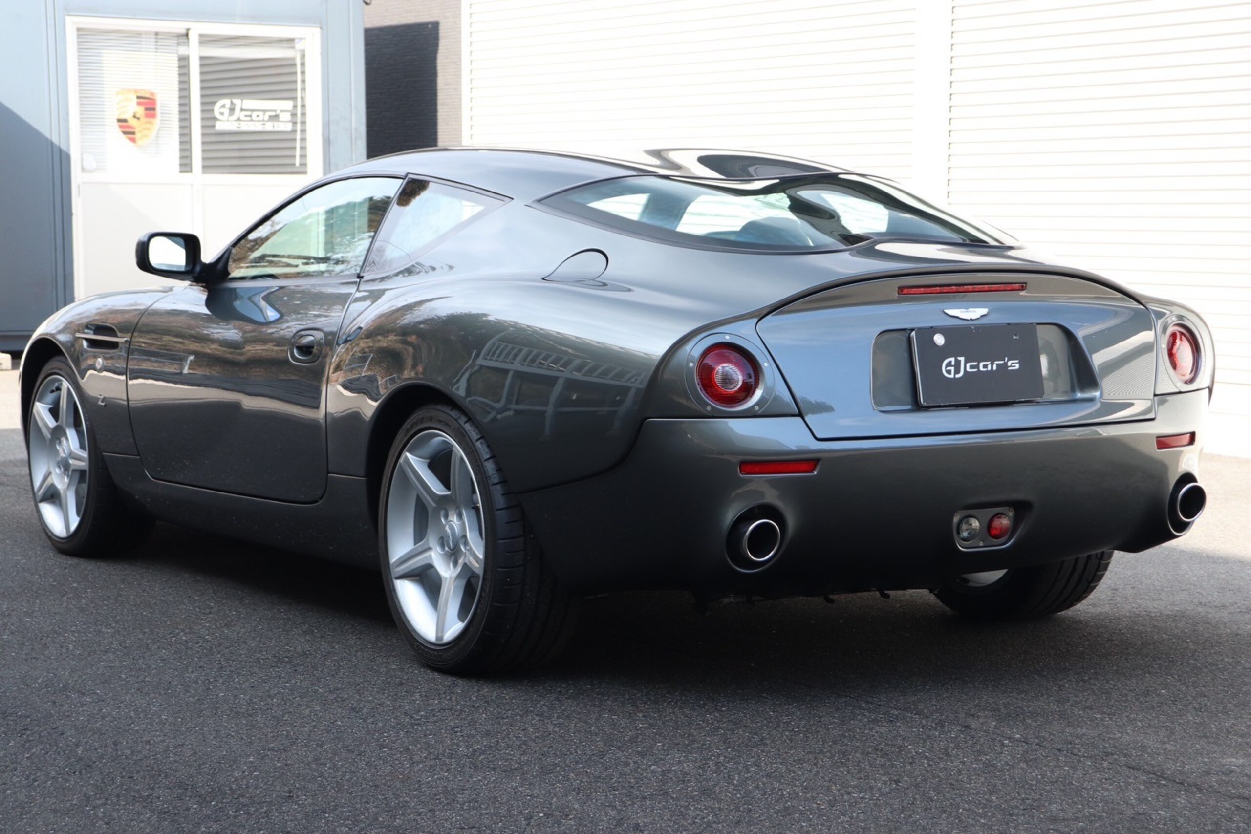 Aston Martin DB7 Zagato (photo: 5)