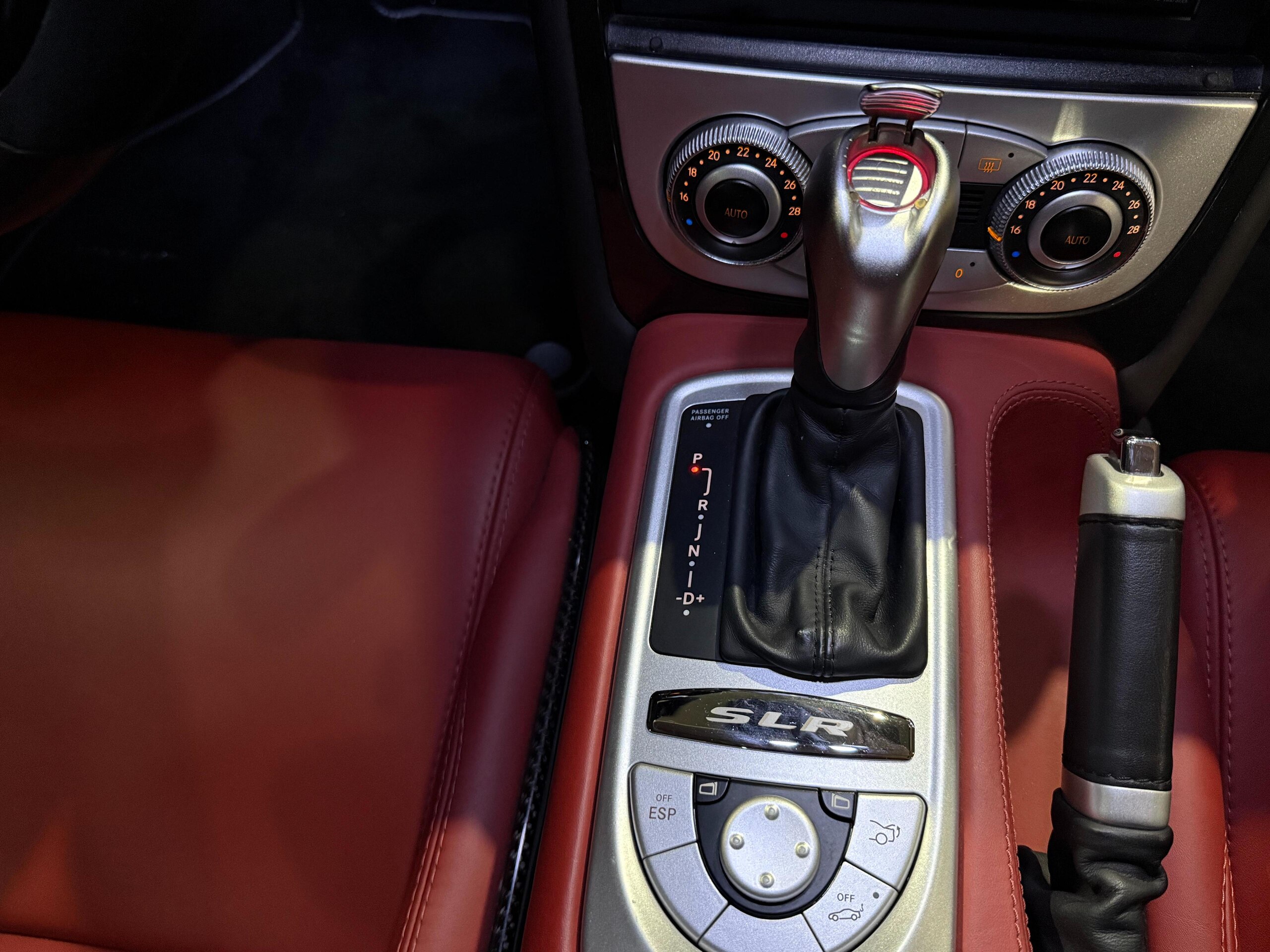 Mercedes Benz SLR McLaren (photo: 14)