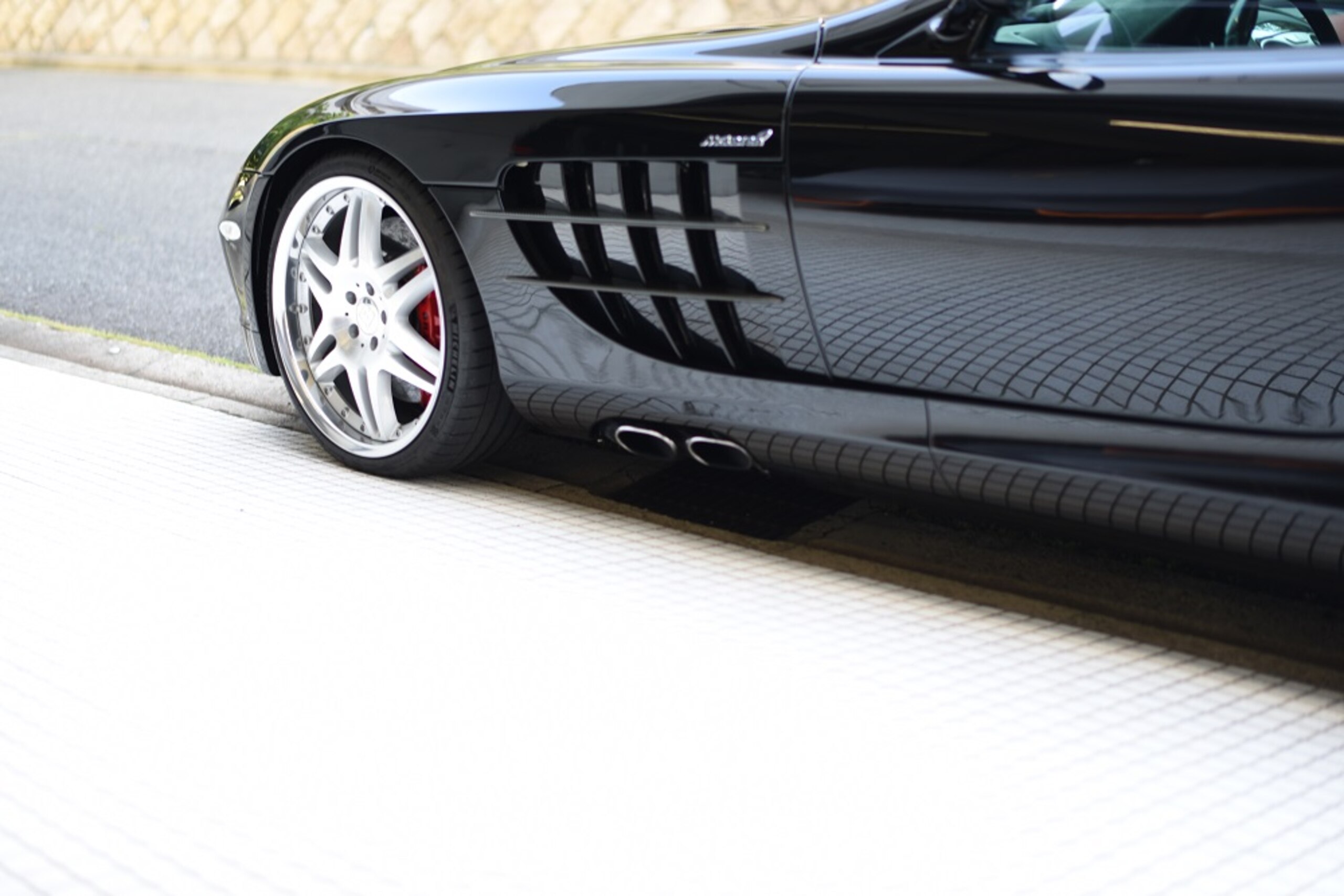 Mercedes Benz SLR McLaren (photo: 3)