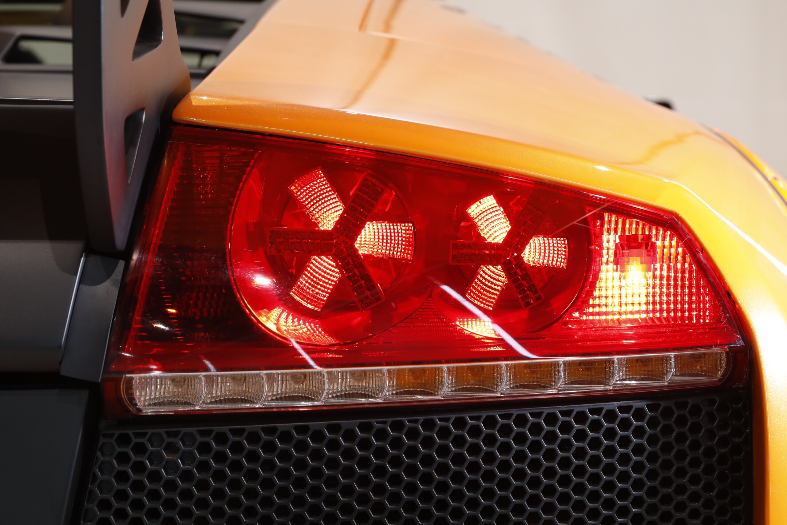 Lamborghini Murcielago LP640 (photo: 16)