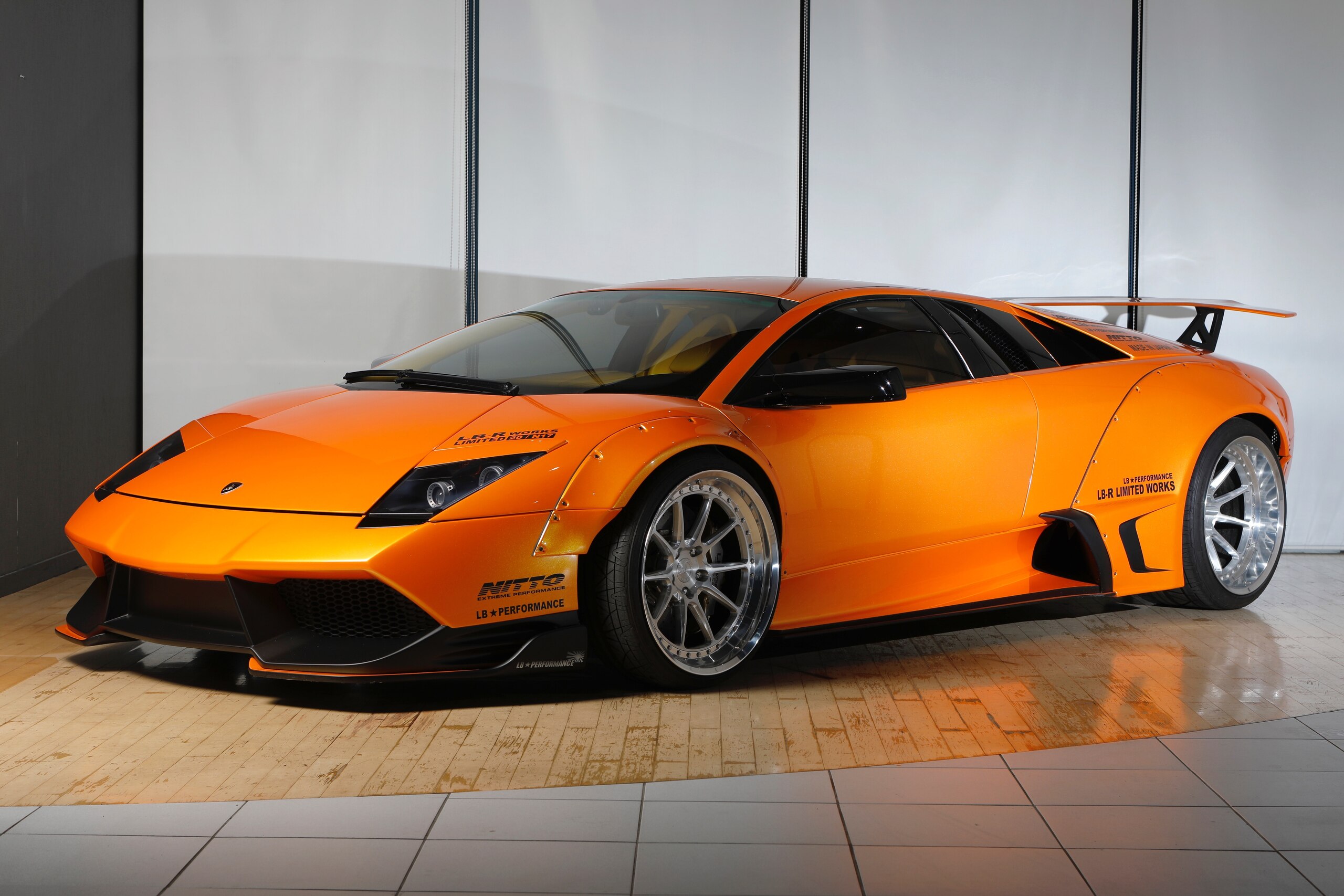 Lamborghini Murcielago LP640 (photo: 3)