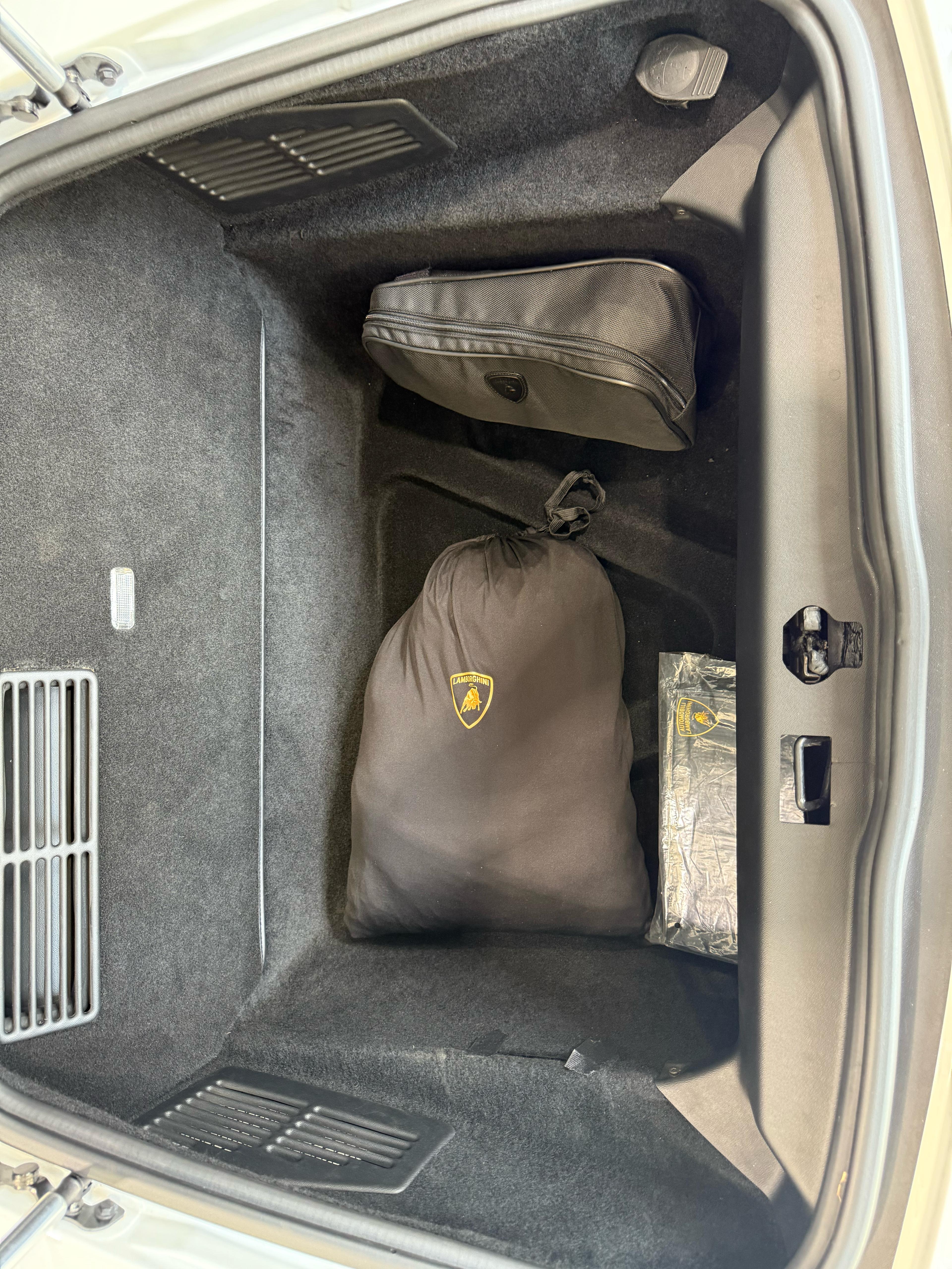 Lamborghini Murcielago LP670-4 SV (photo: 13)