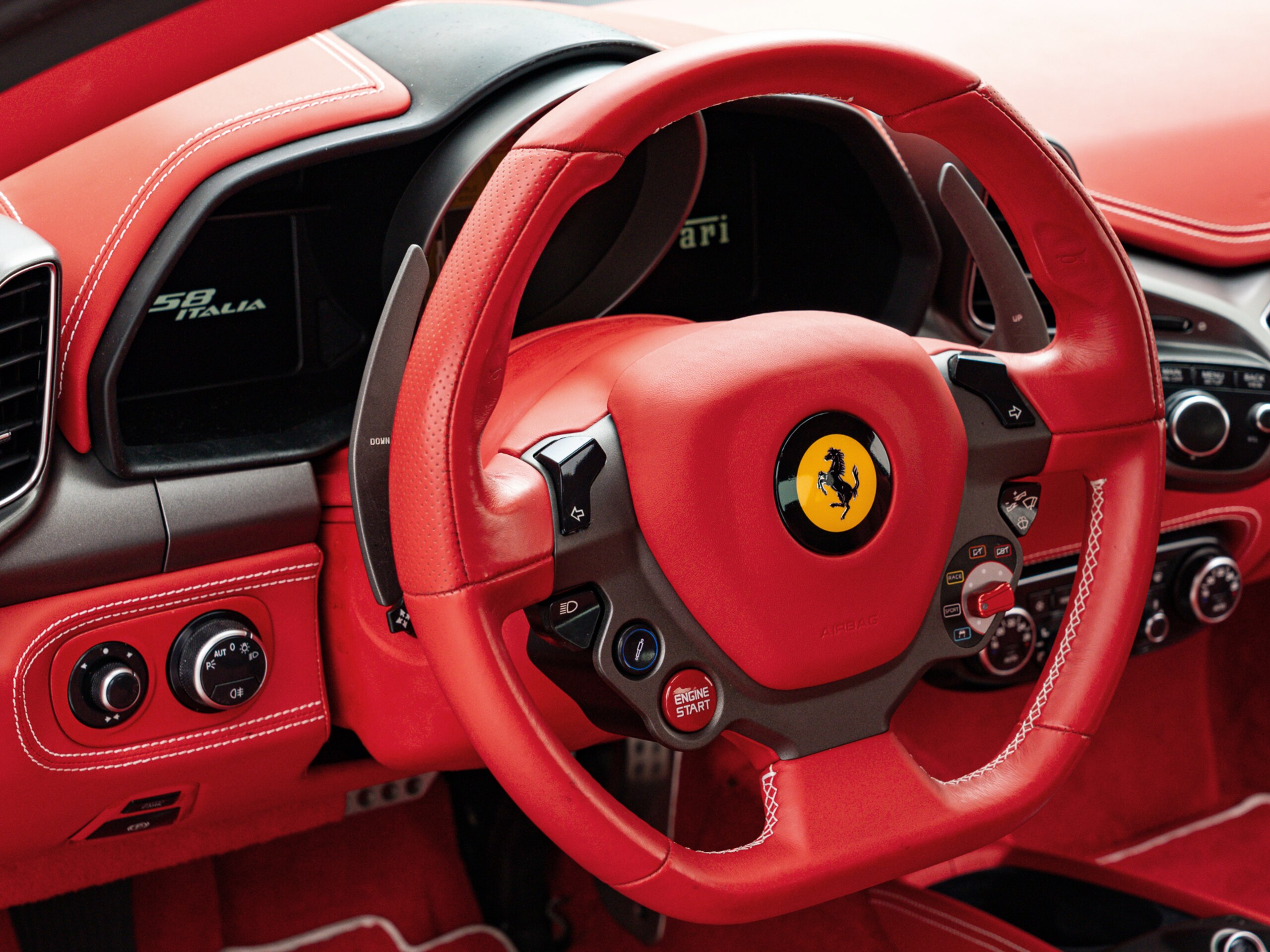 Ferrari 458 Italia F1 DCT (photo: 10)