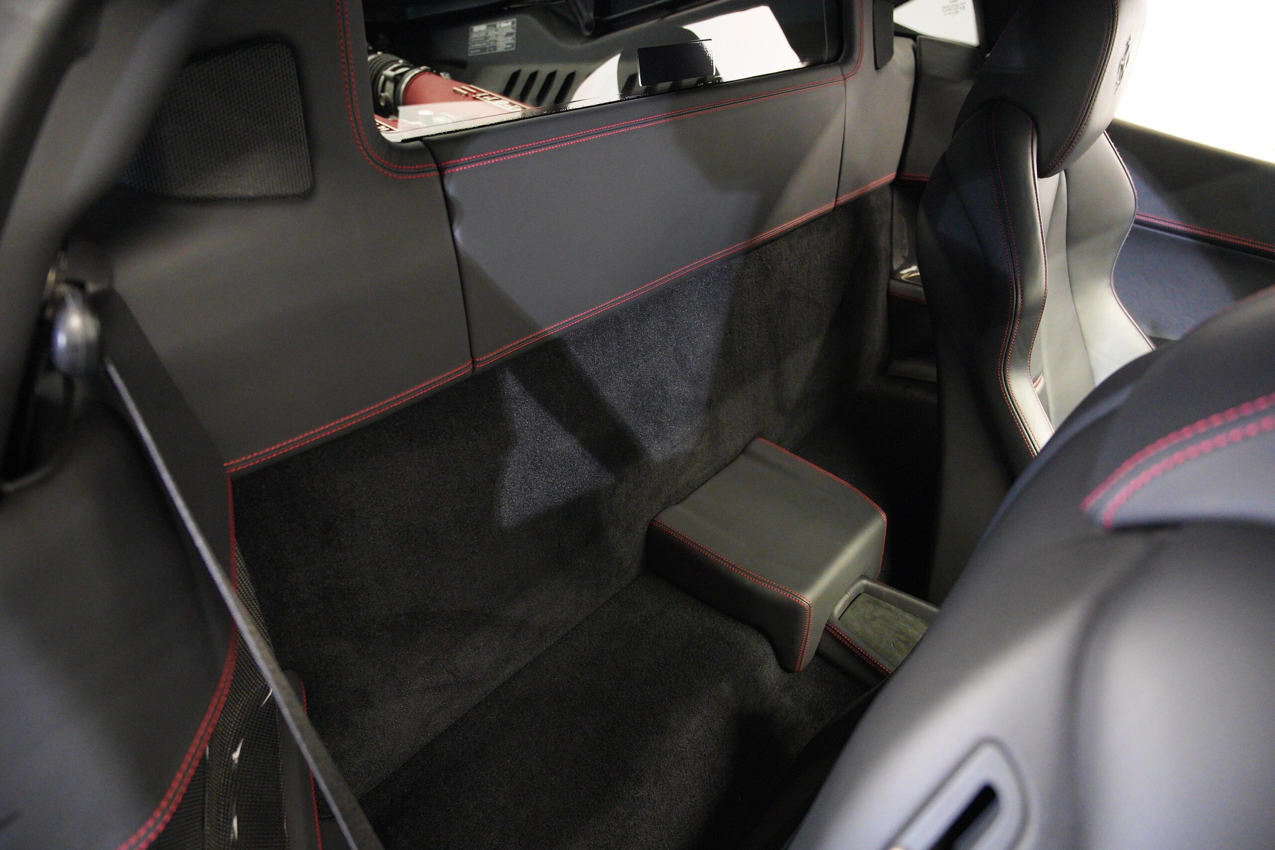 Ferrari 458 Italia F1 DCT (photo: 17)