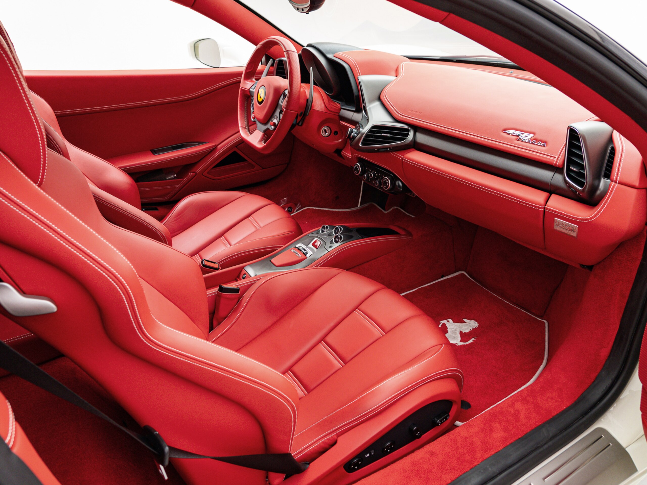 Ferrari 458 Italia F1 DCT (photo: 14)