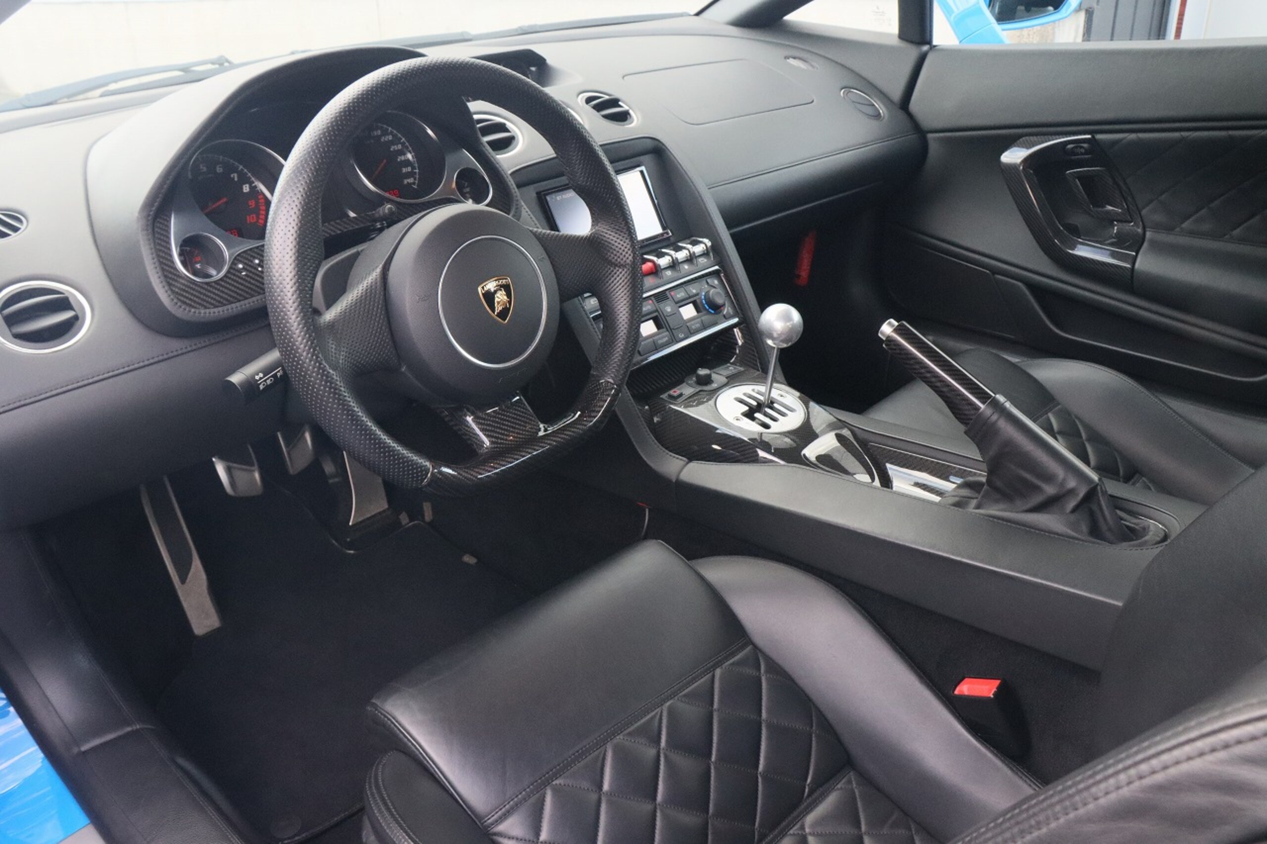 Lamborghini Gallardo LP560-4 (photo: 7)