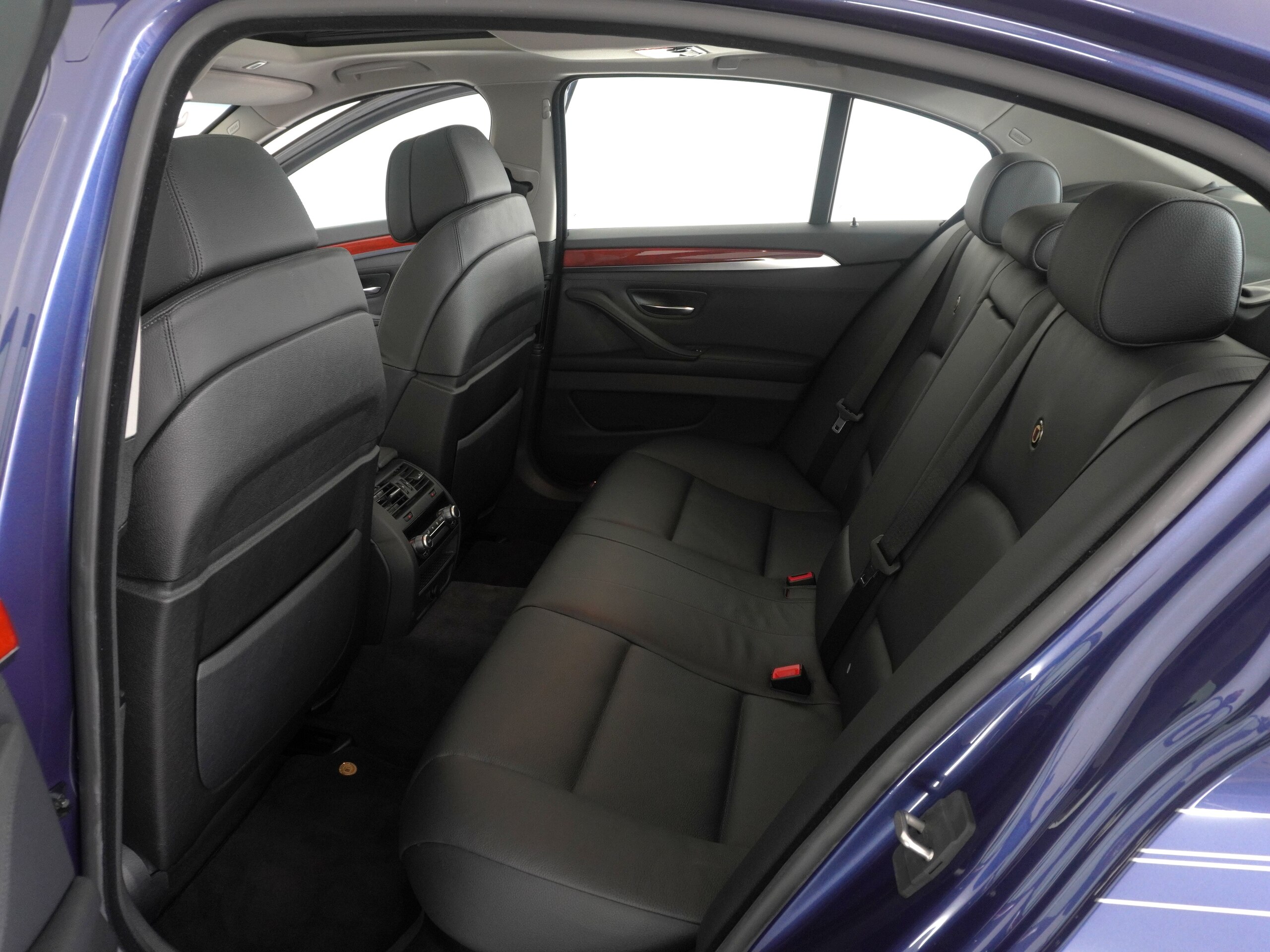 BMW Alpina B5 (photo: 13)