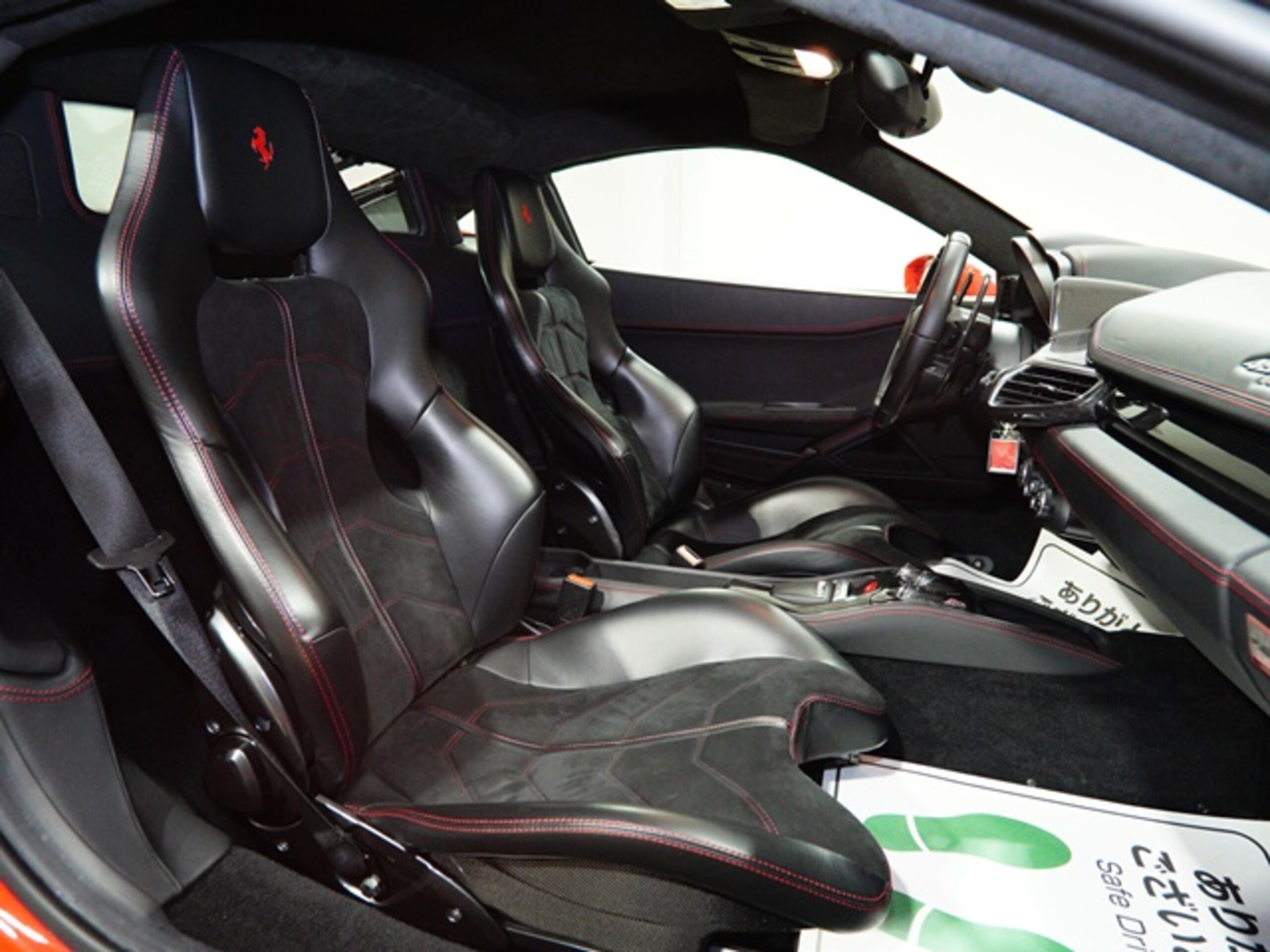 Ferrari 458 Italia F1 DCT (photo: 15)