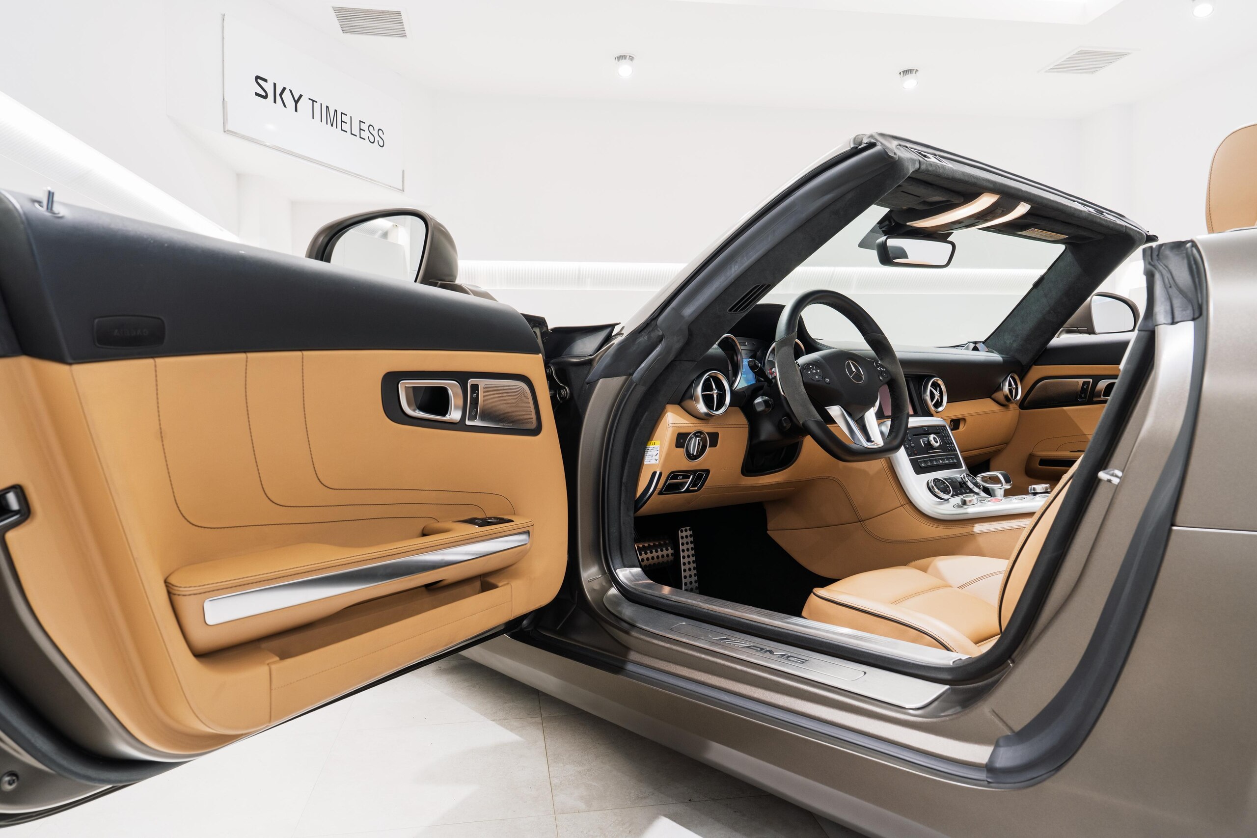 Mercedes Benz SLS AMG Roadster (photo: 5)