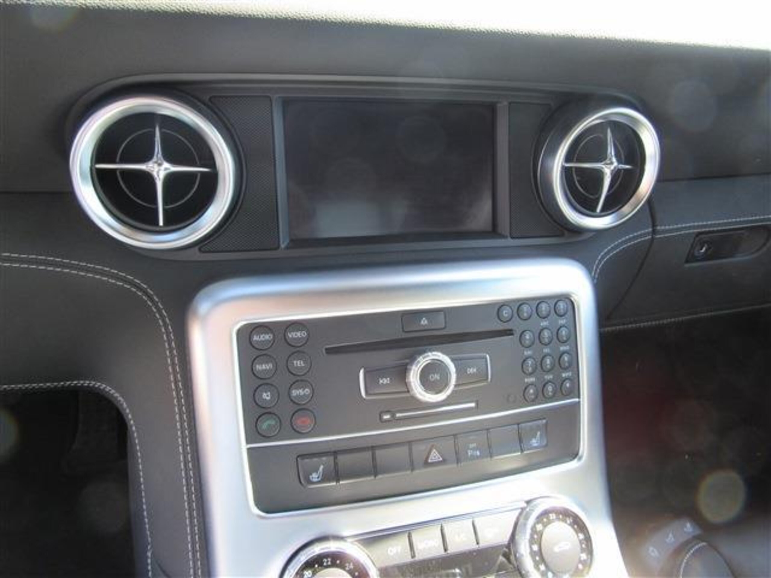 Mercedes Benz SLS AMG (photo: 8)