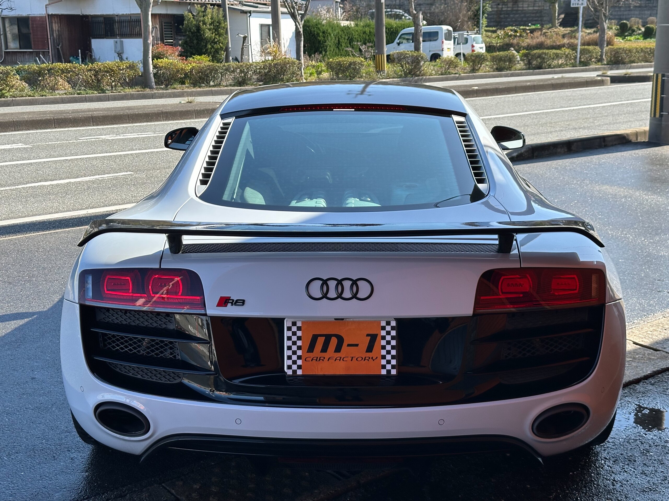 Audi R8 5.2 FSI Quattro (photo: 5)