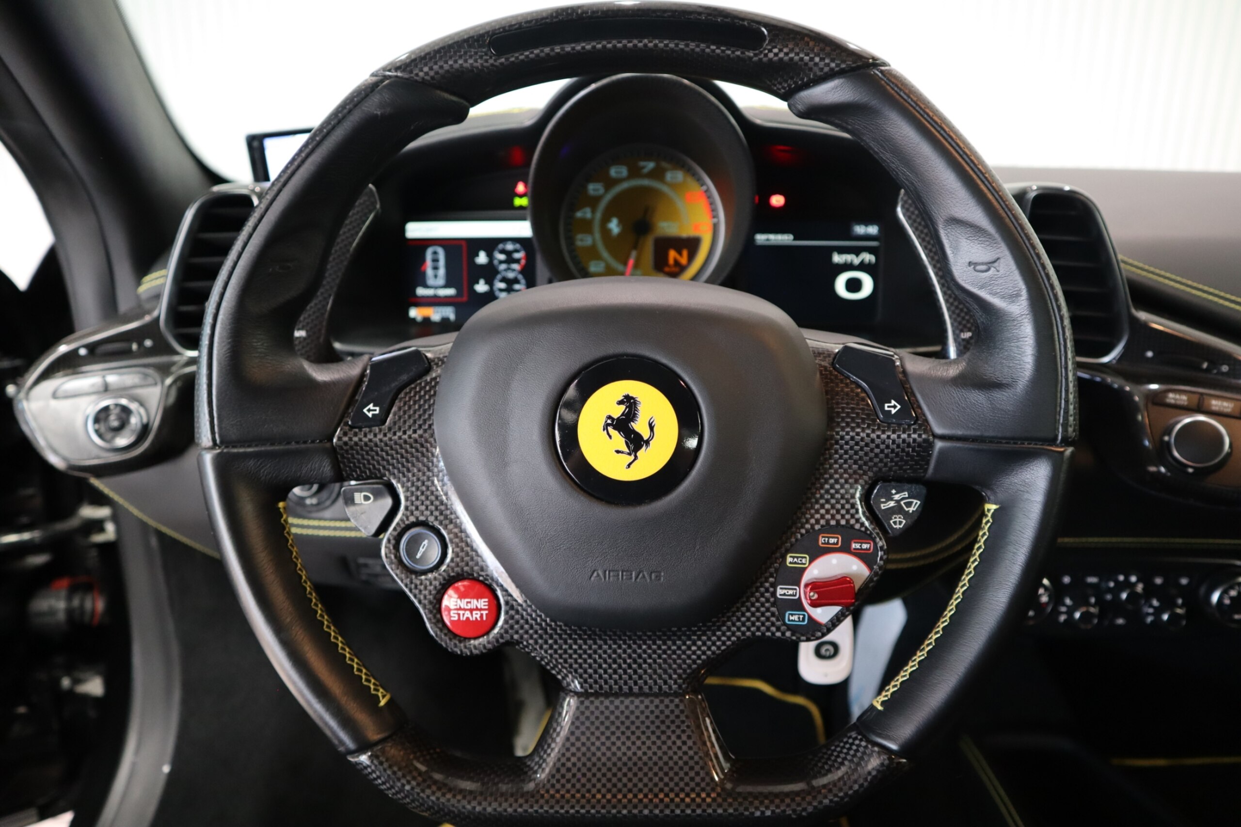 Ferrari 458 Italia F1 DCT (photo: 11)