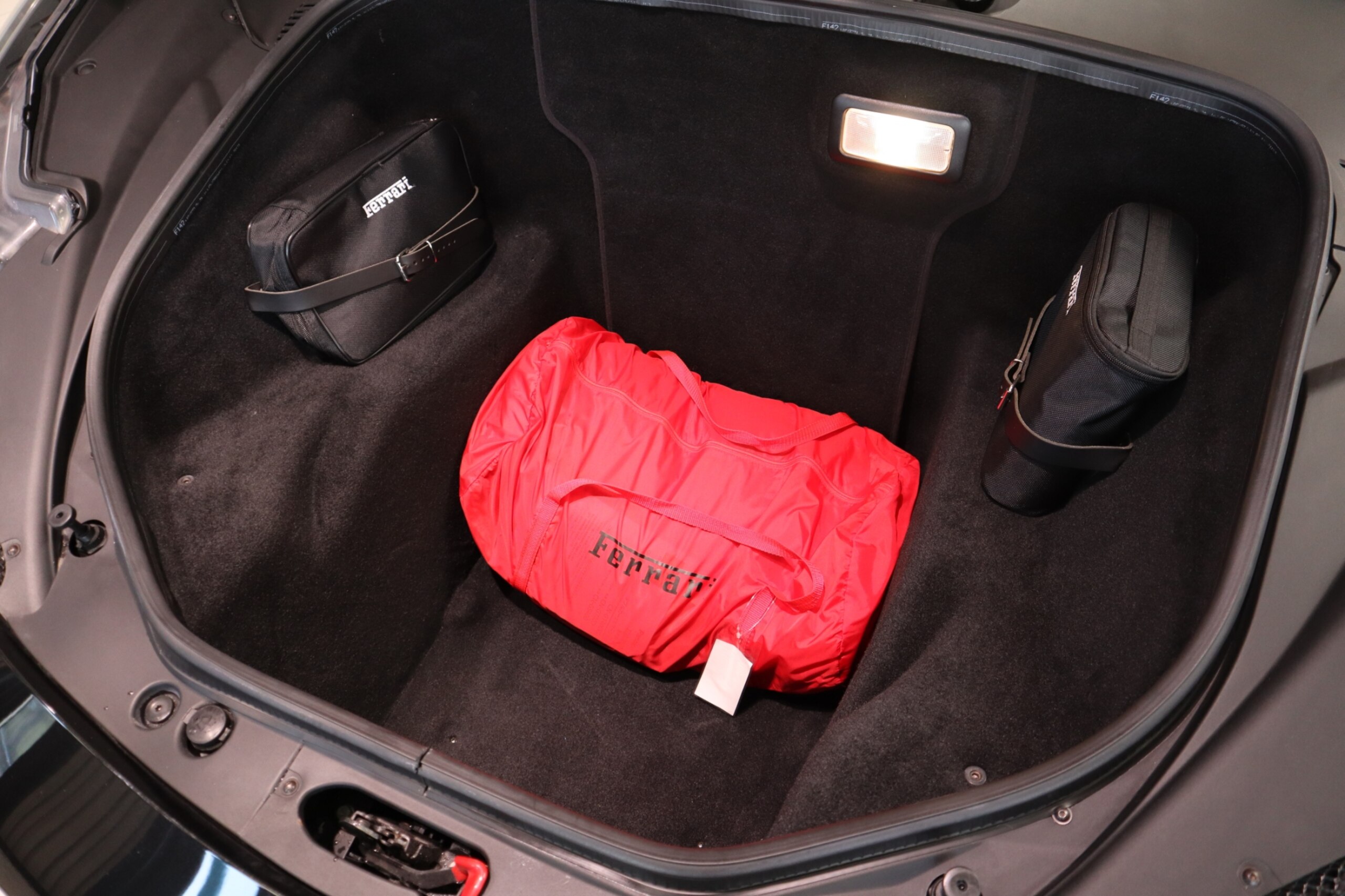 Ferrari 458 Italia F1 DCT (photo: 18)