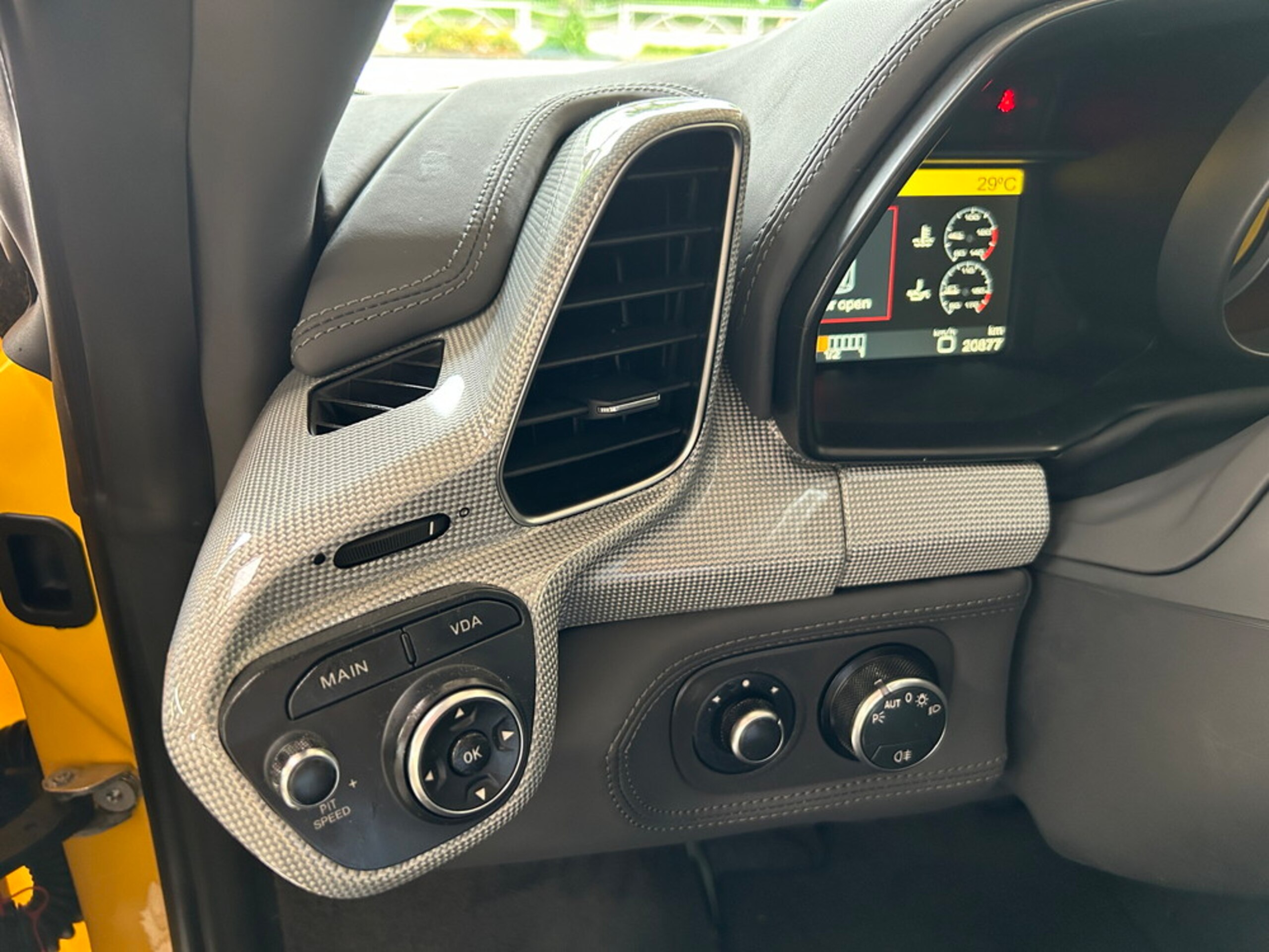 Ferrari 458 Italia F1 DCT (photo: 7)