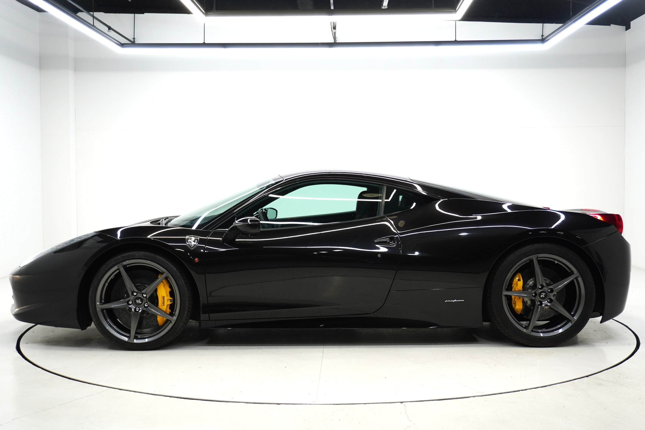 Ferrari 458 Italia F1 DCT (photo: 2)