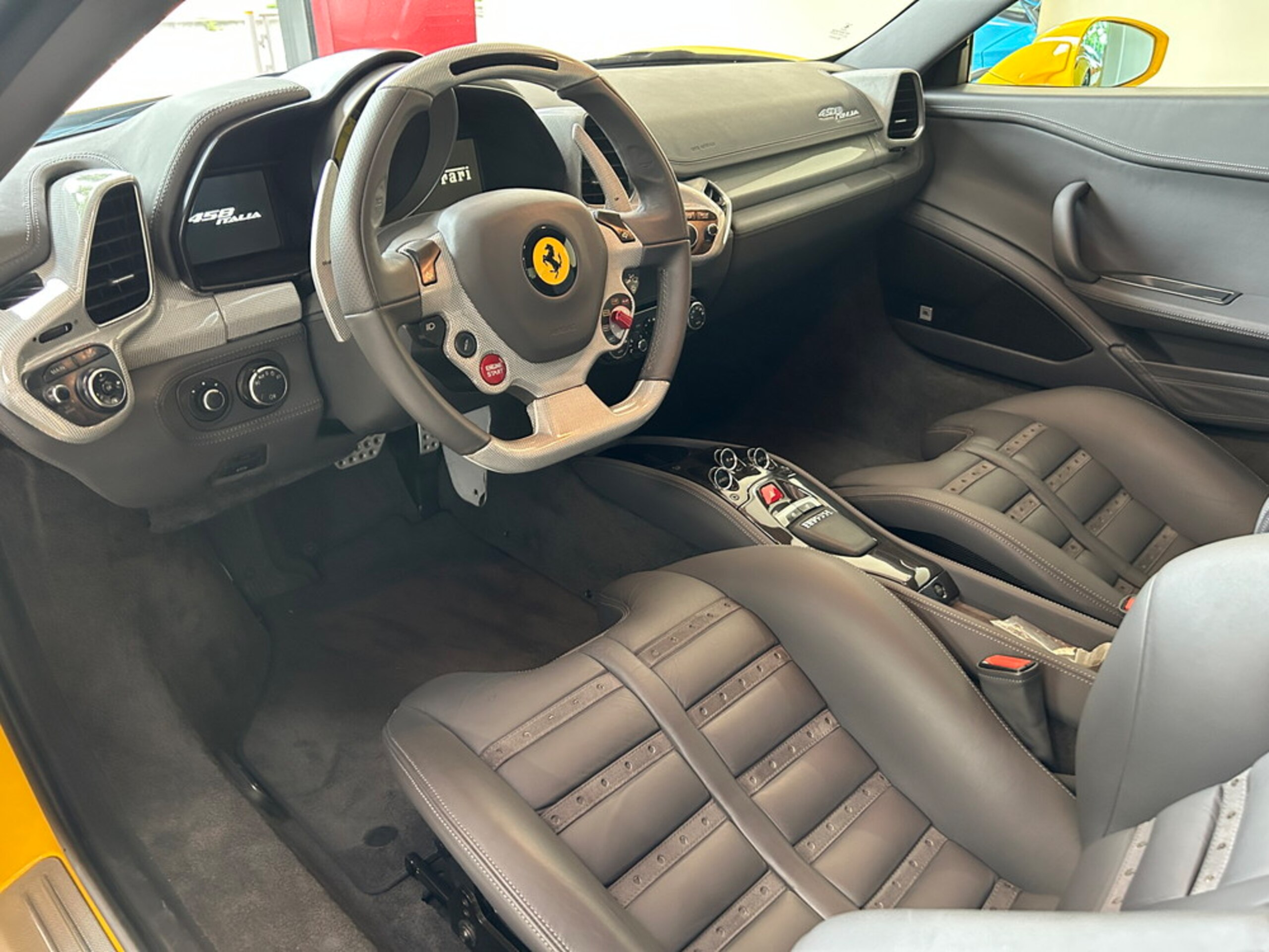 Ferrari 458 Italia F1 DCT (photo: 4)