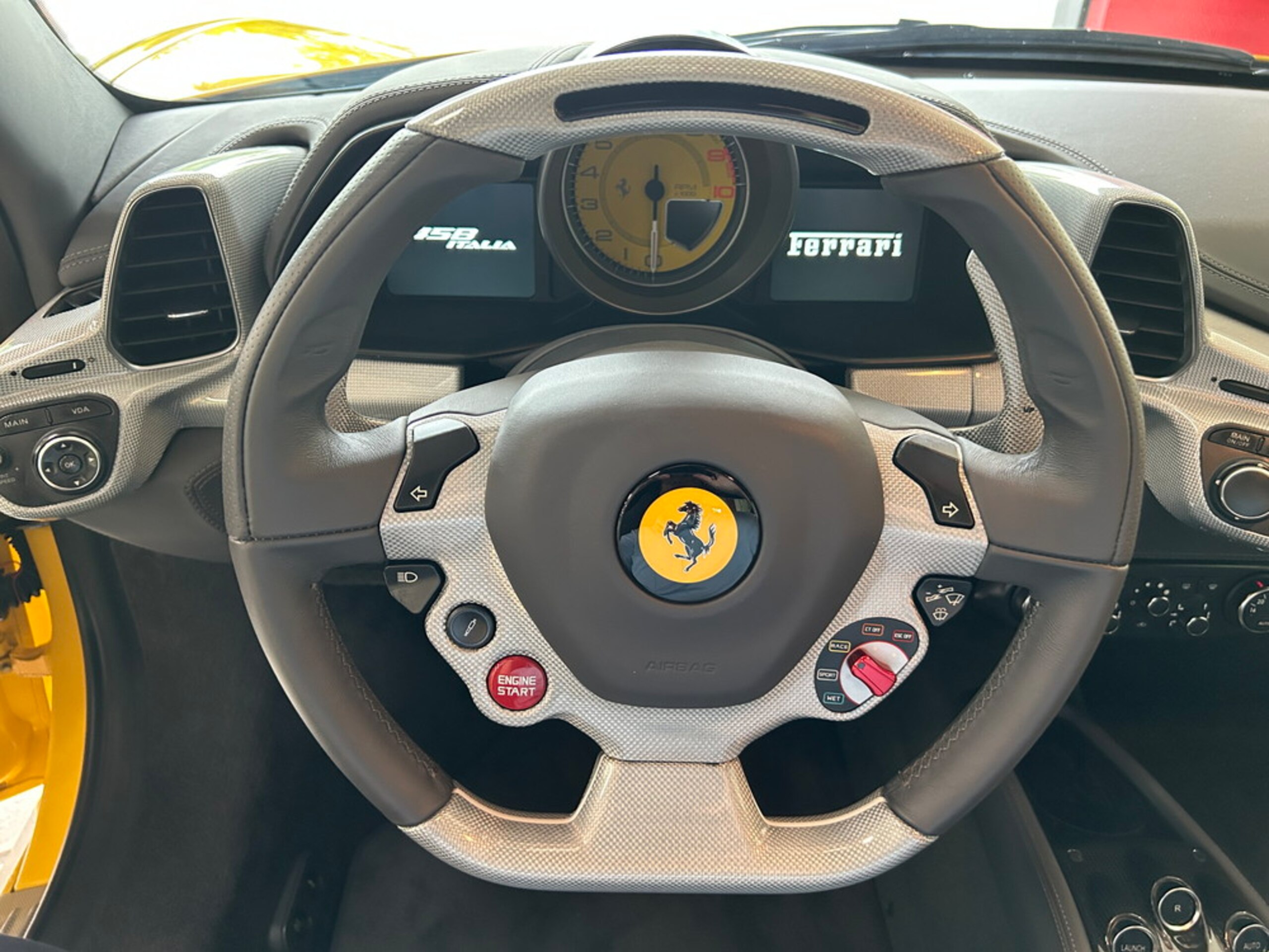 Ferrari 458 Italia F1 DCT (photo: 8)