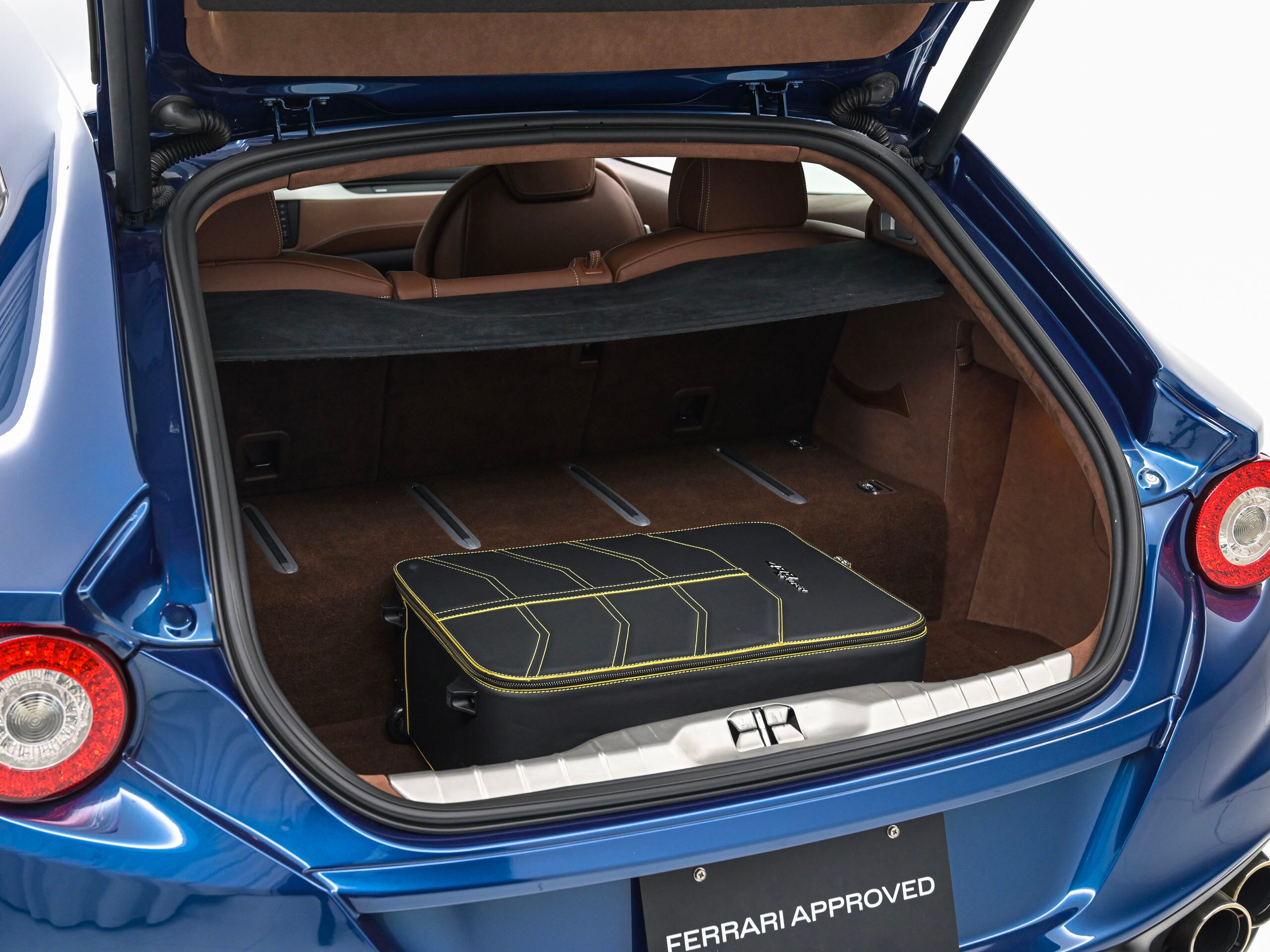 Ferrari FF (photo: 16)