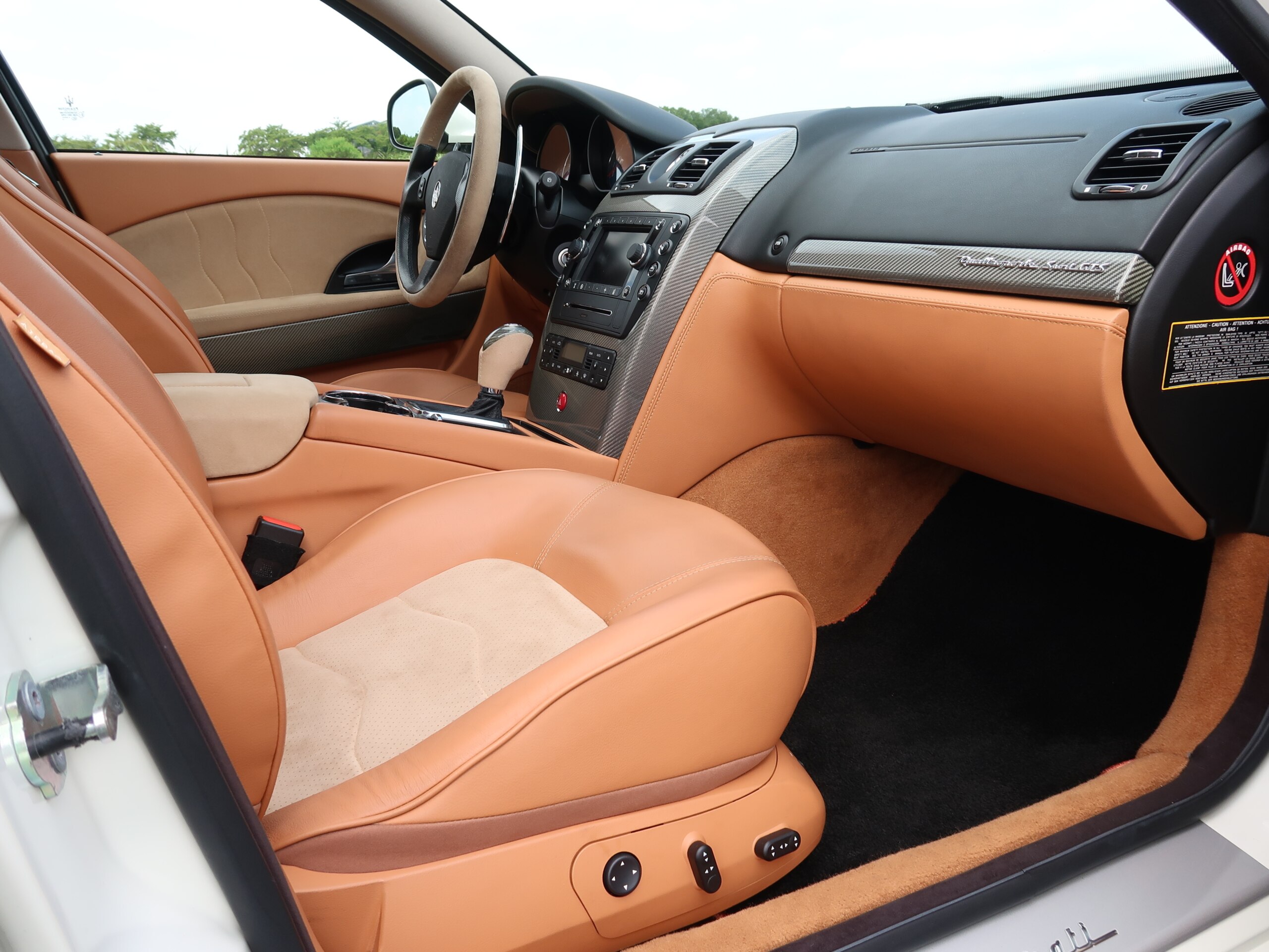 Maserati Quattroporte Sport GT S (photo: 9)