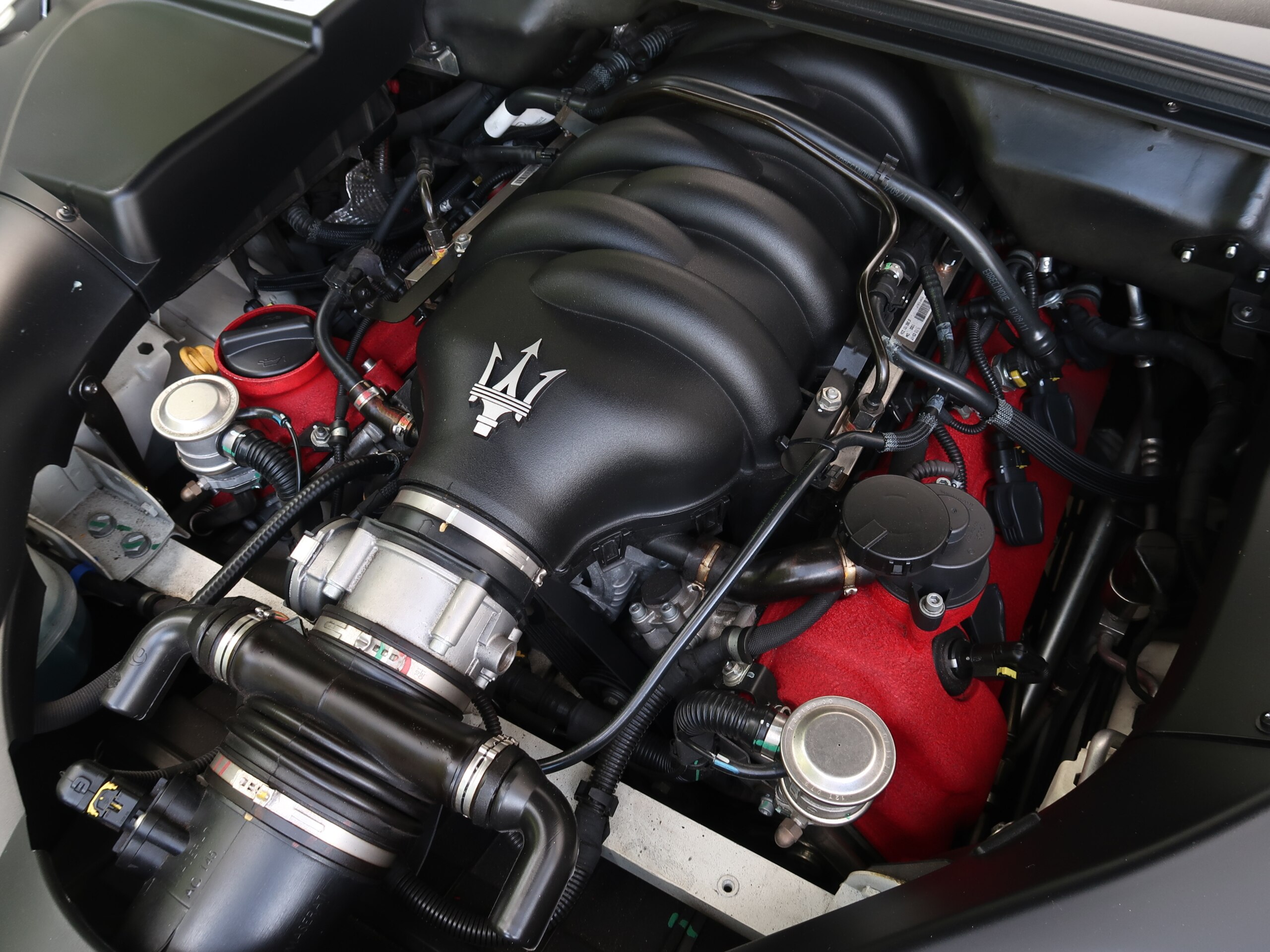 Maserati Quattroporte Sport GT S (photo: 15)