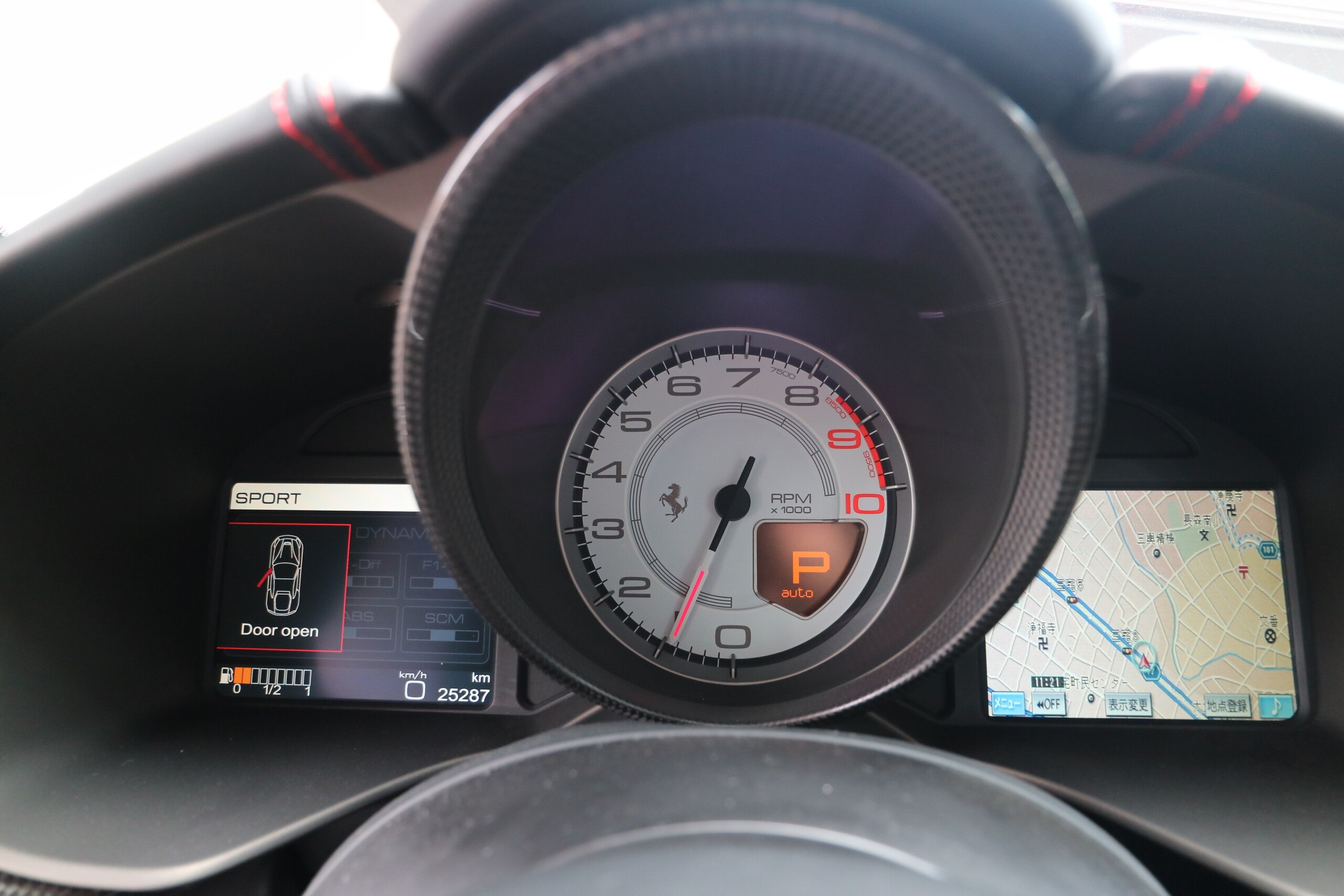 Ferrari F12 Berlinetta (photo: 6)