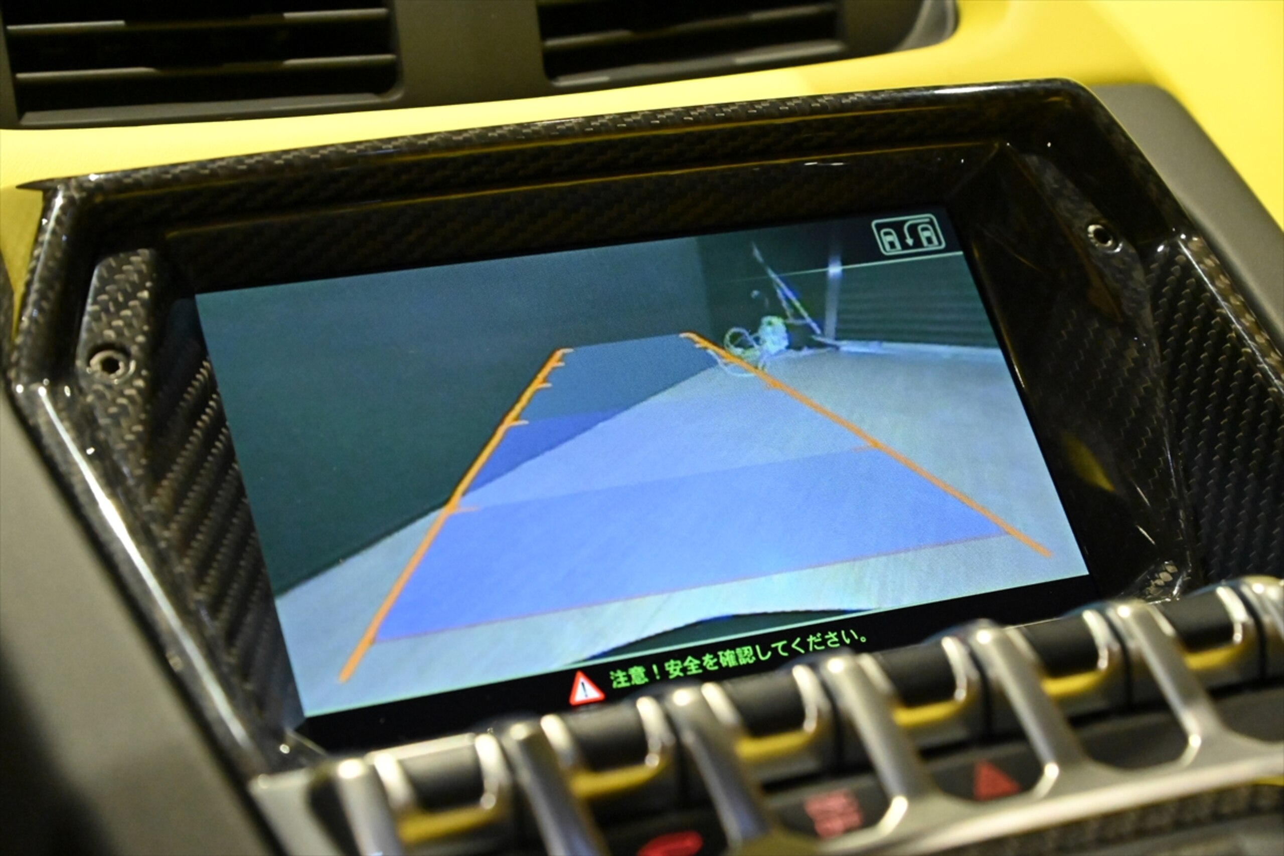 Lamborghini Aventador Roadster (photo: 11)