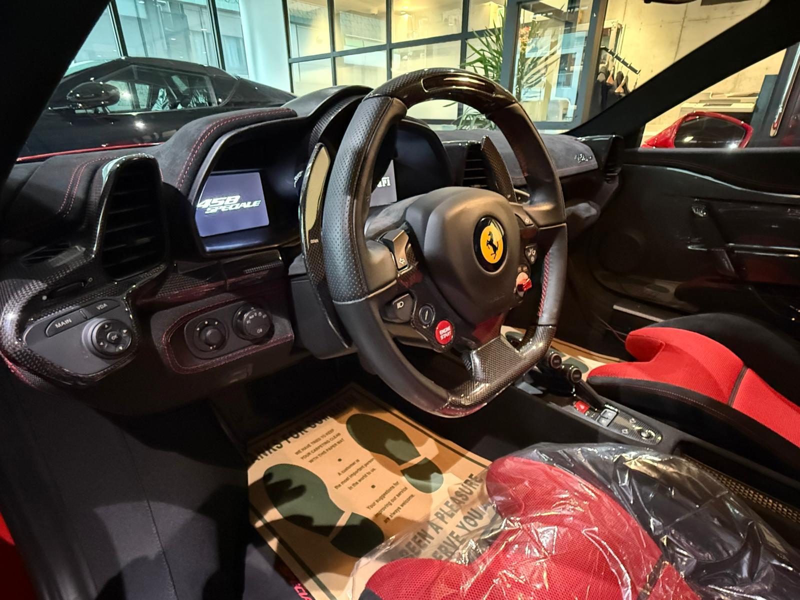 Ferrari 458 Speciale (photo: 12)