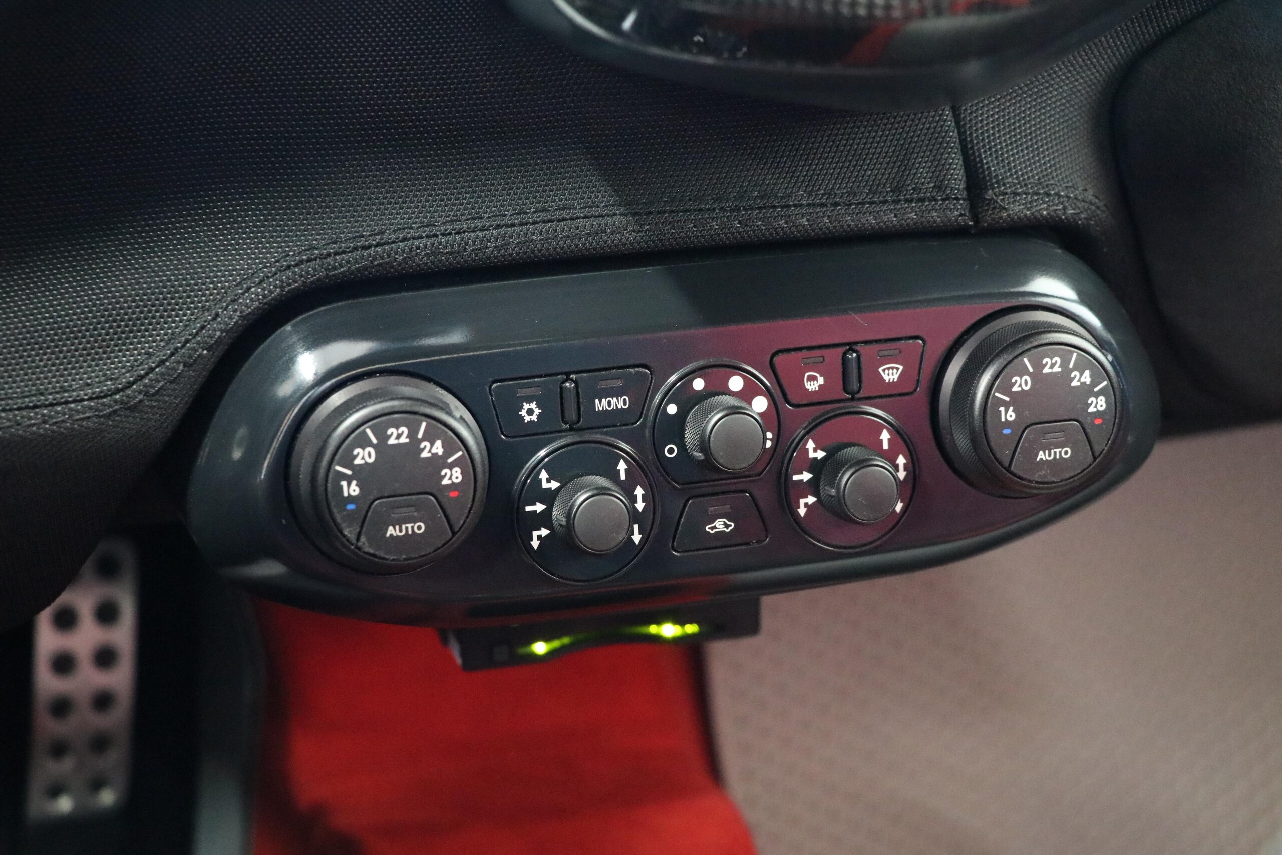 Ferrari 458 Speciale (photo: 12)