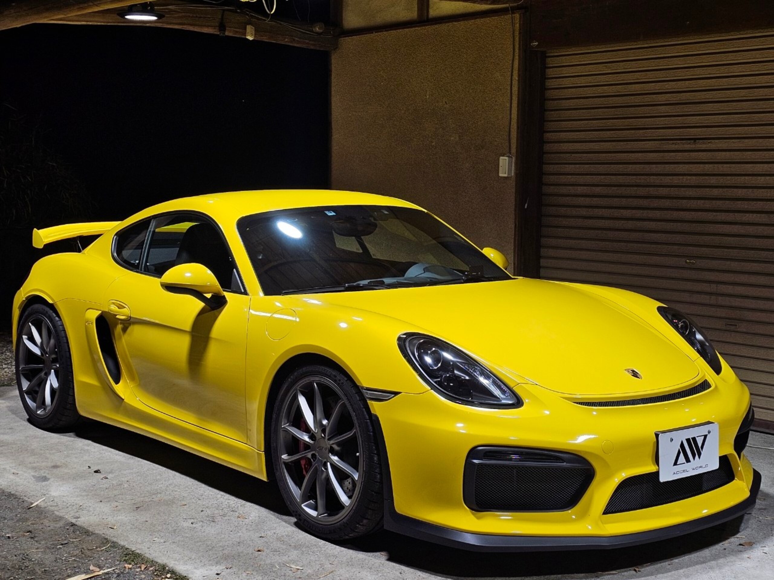 Porsche Cayman GT4