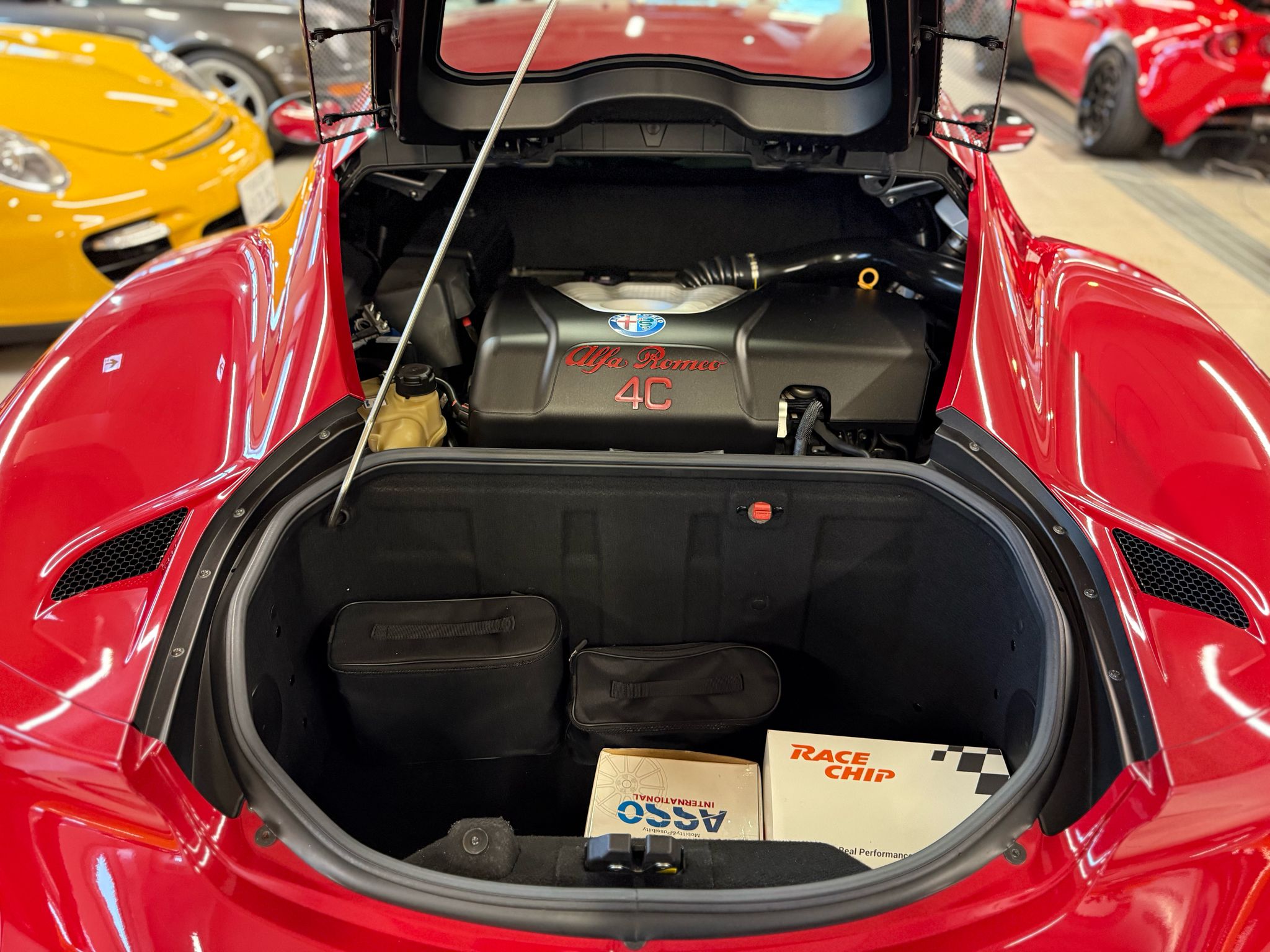 Alfa Romeo 4C (photo: 5)