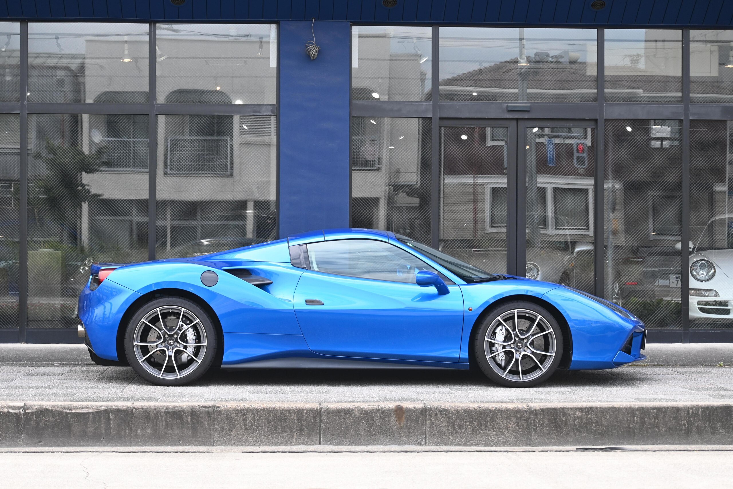 Ferrari 488 Spider (photo: 3)