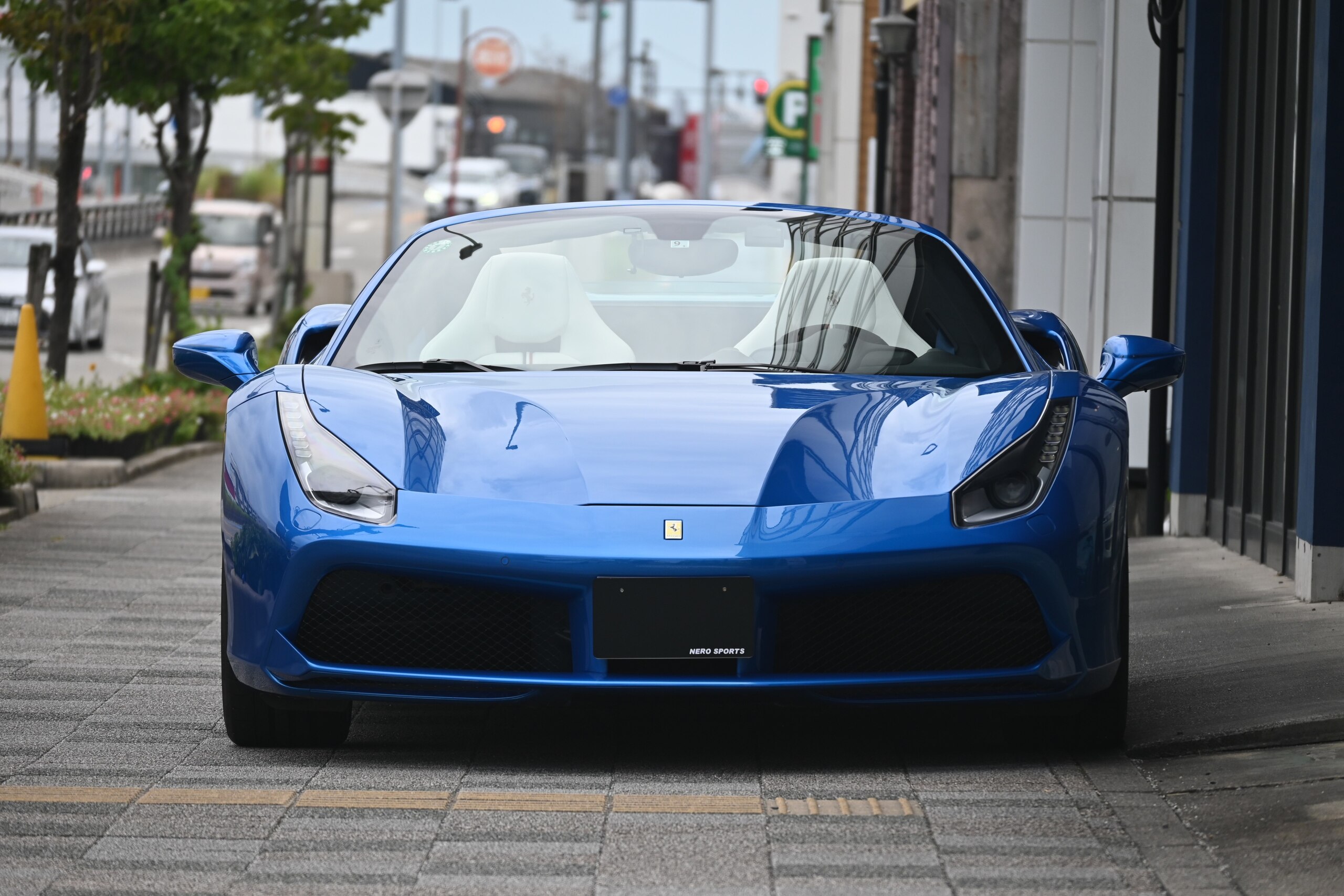 Ferrari 488 Spider (photo: 1)