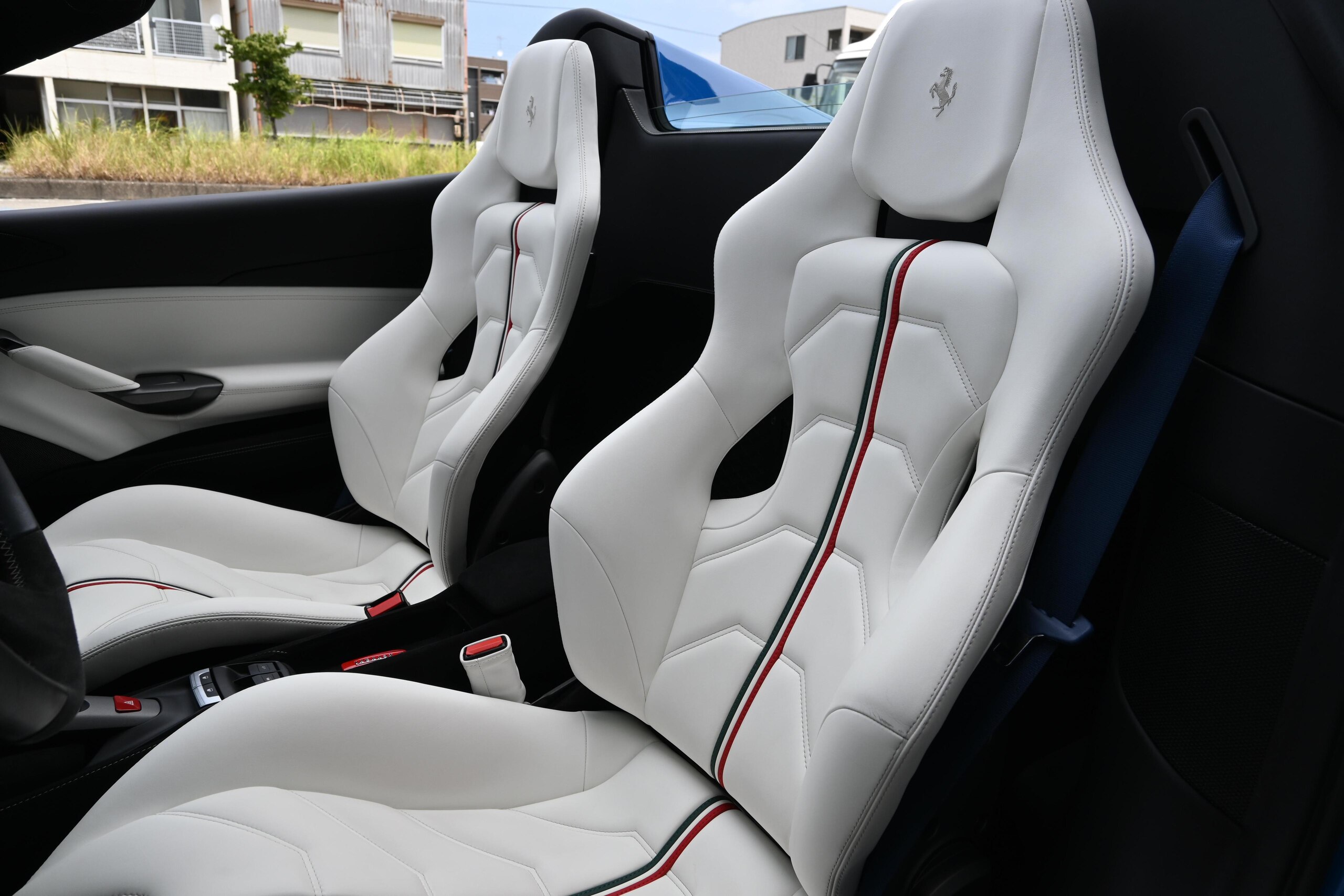 Ferrari 488 Spider (photo: 9)