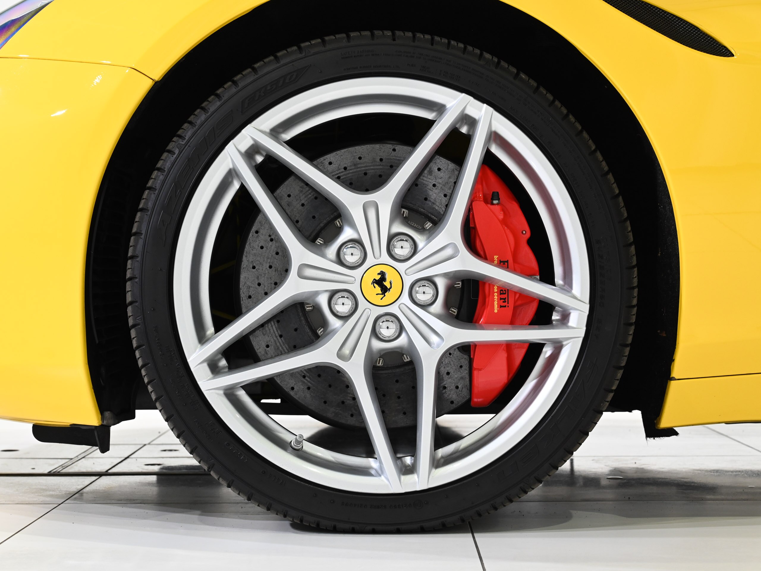 Ferrari California T (photo: 21)