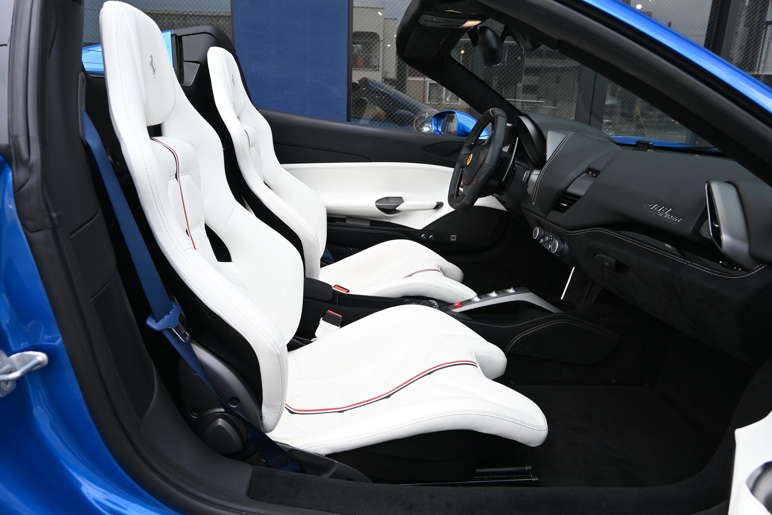 Ferrari 488 Spider (photo: 15)