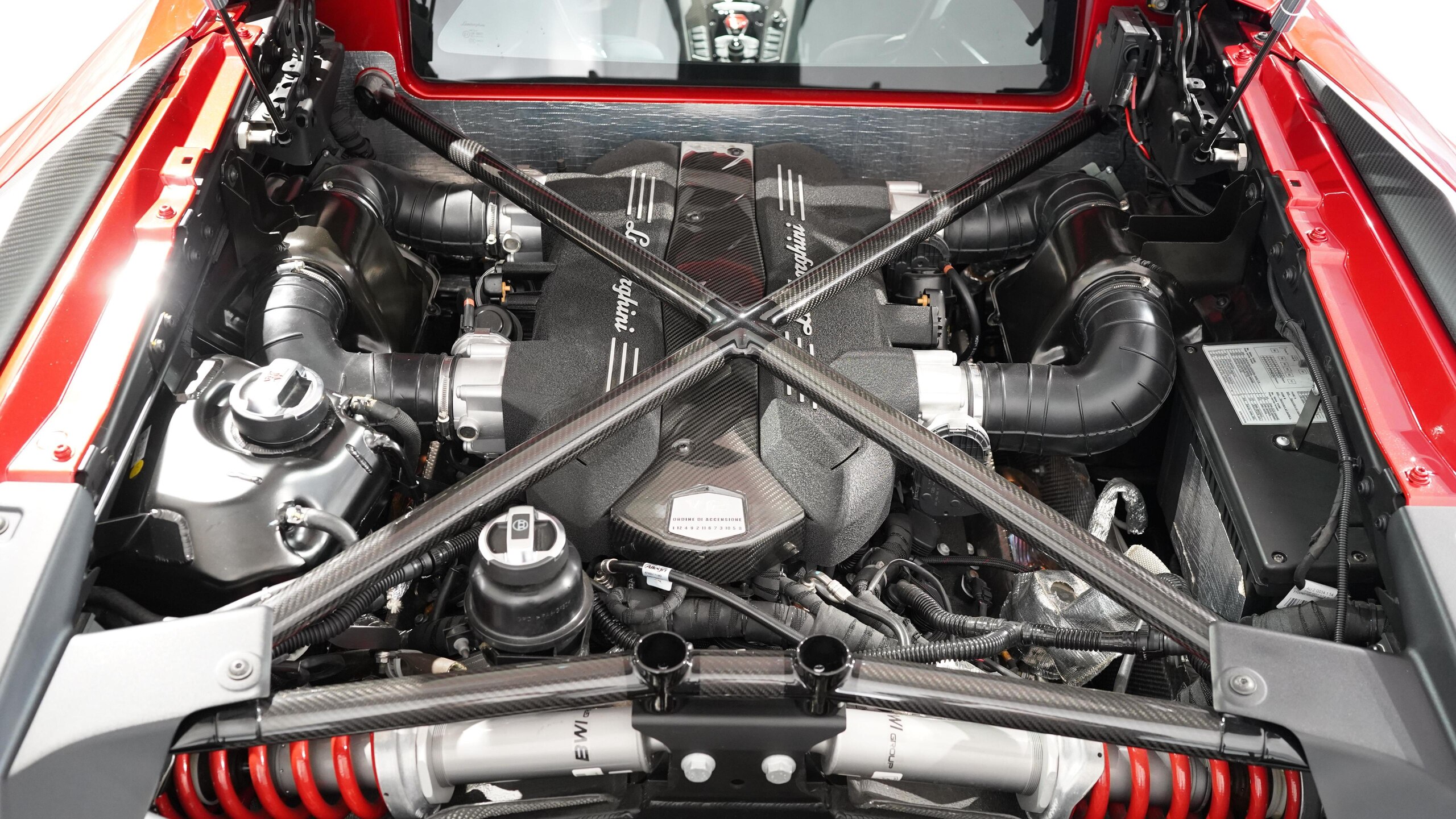 Lamborghini Aventador SV (photo: 16)