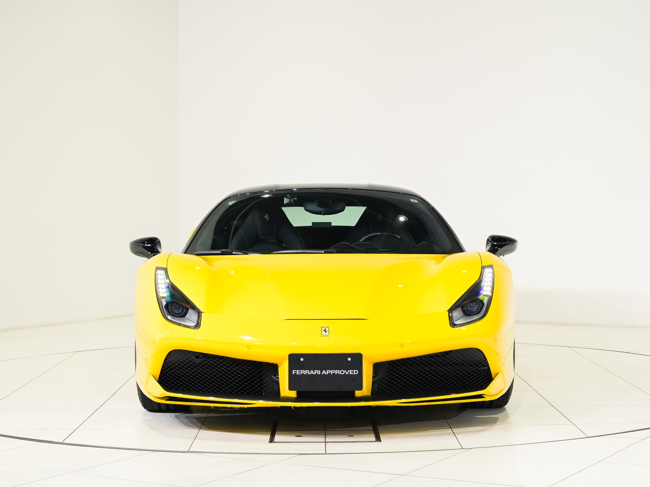 Ferrari 488GTB (photo: 1)