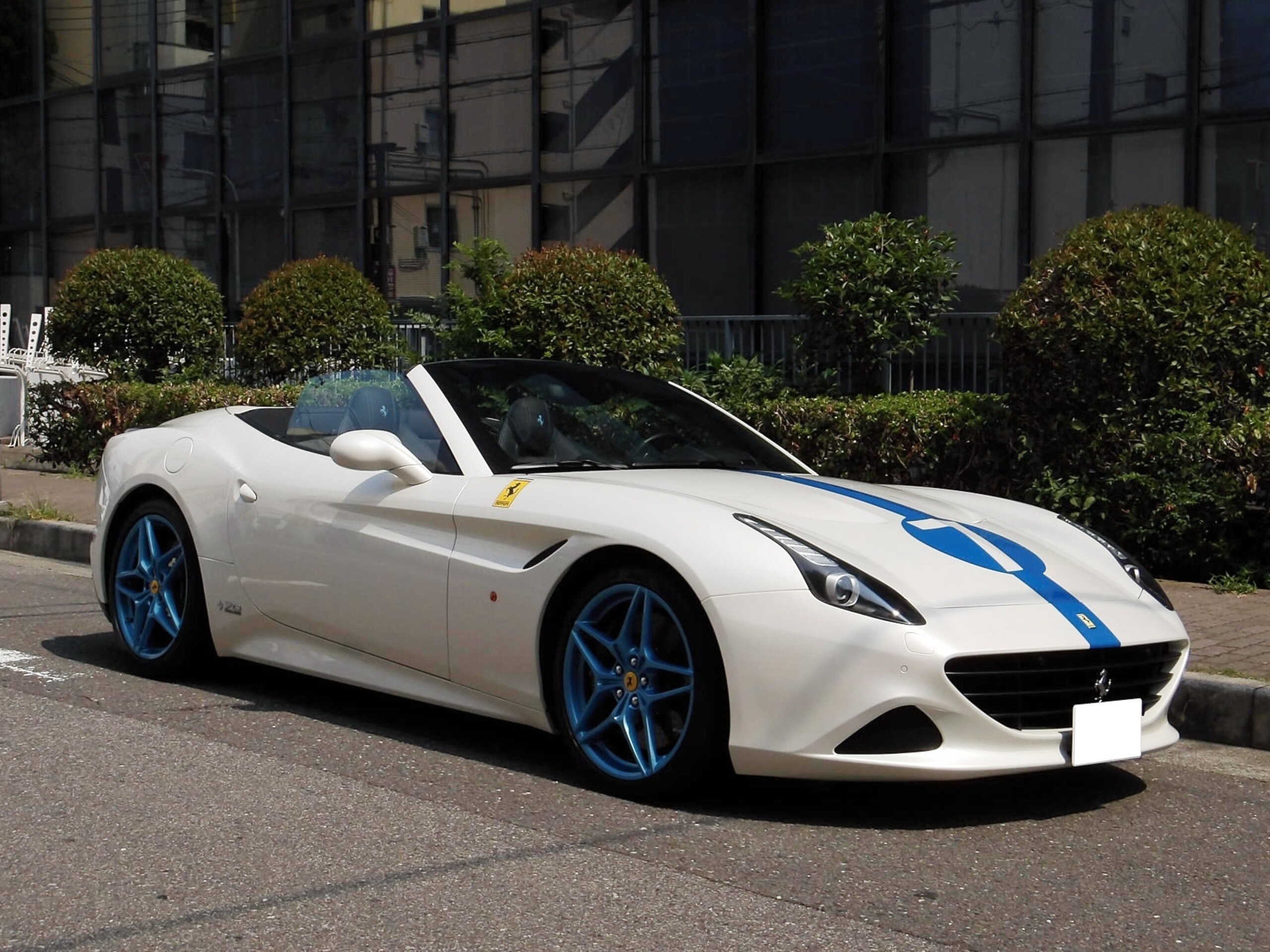 Ferrari California T 70th Anniversary Tailor Made Collection