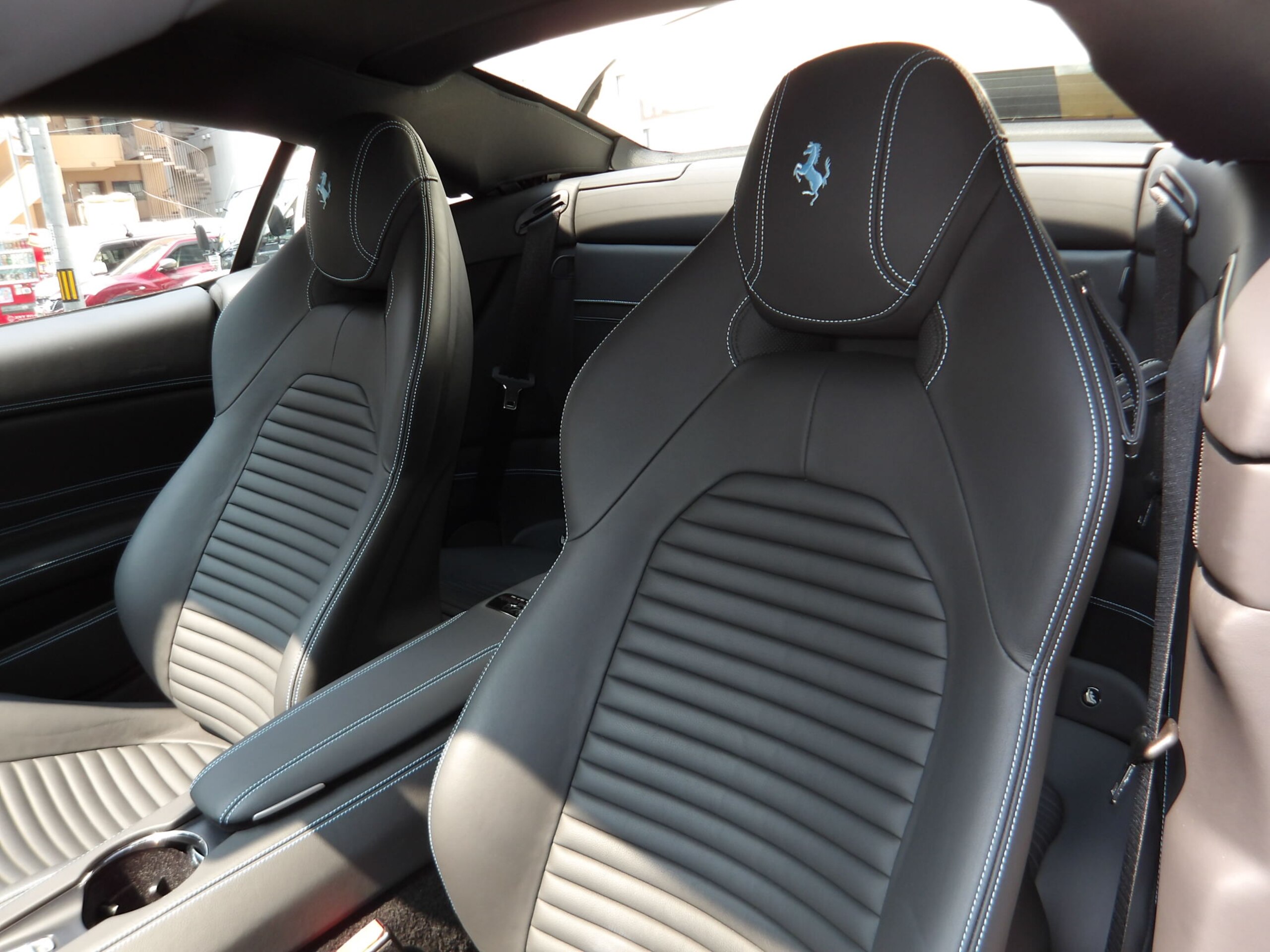 Ferrari California T 70th Anniversary Tailor Made Collection (photo: 8)