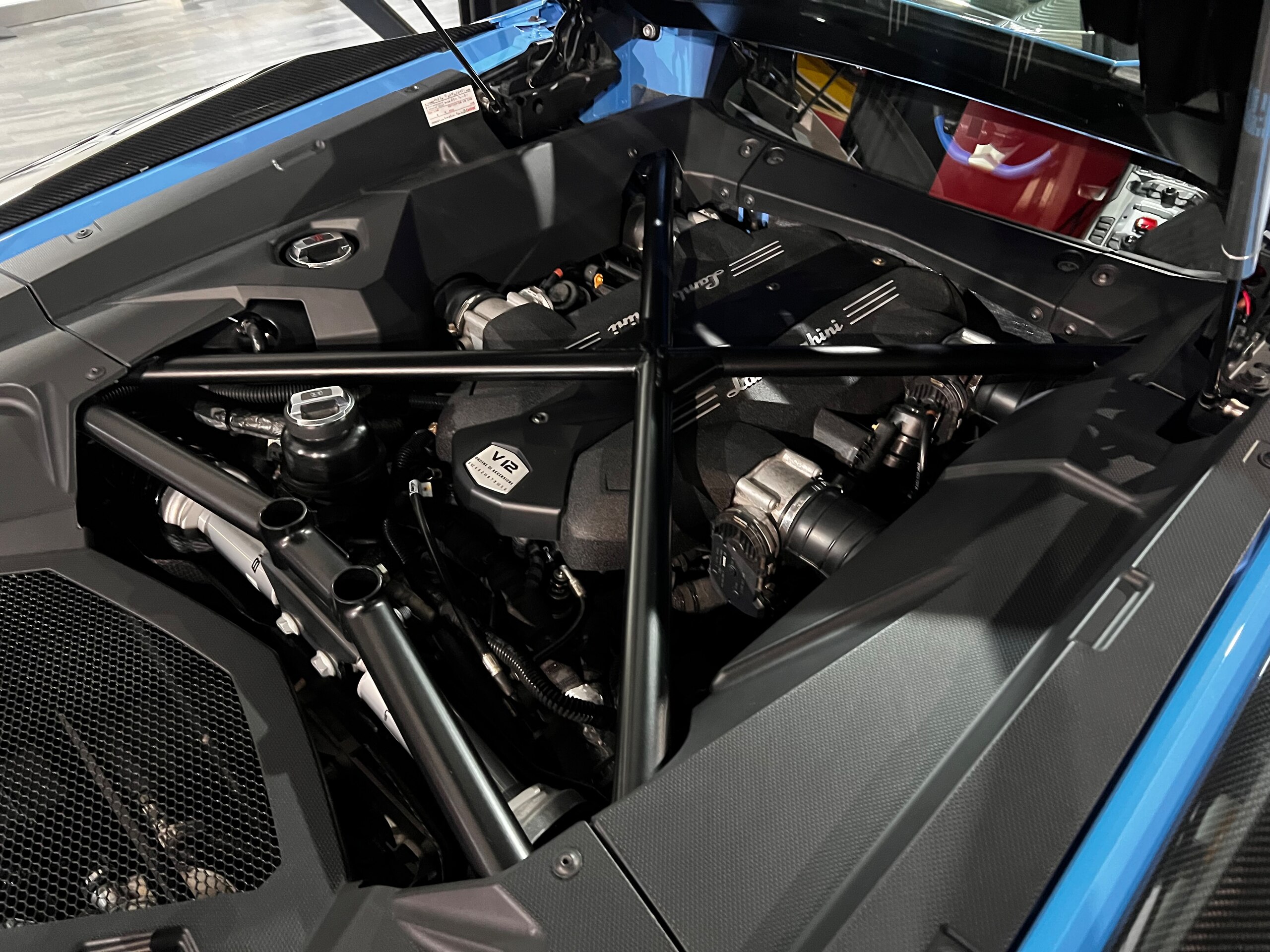 Lamborghini Aventador S (photo: 14)