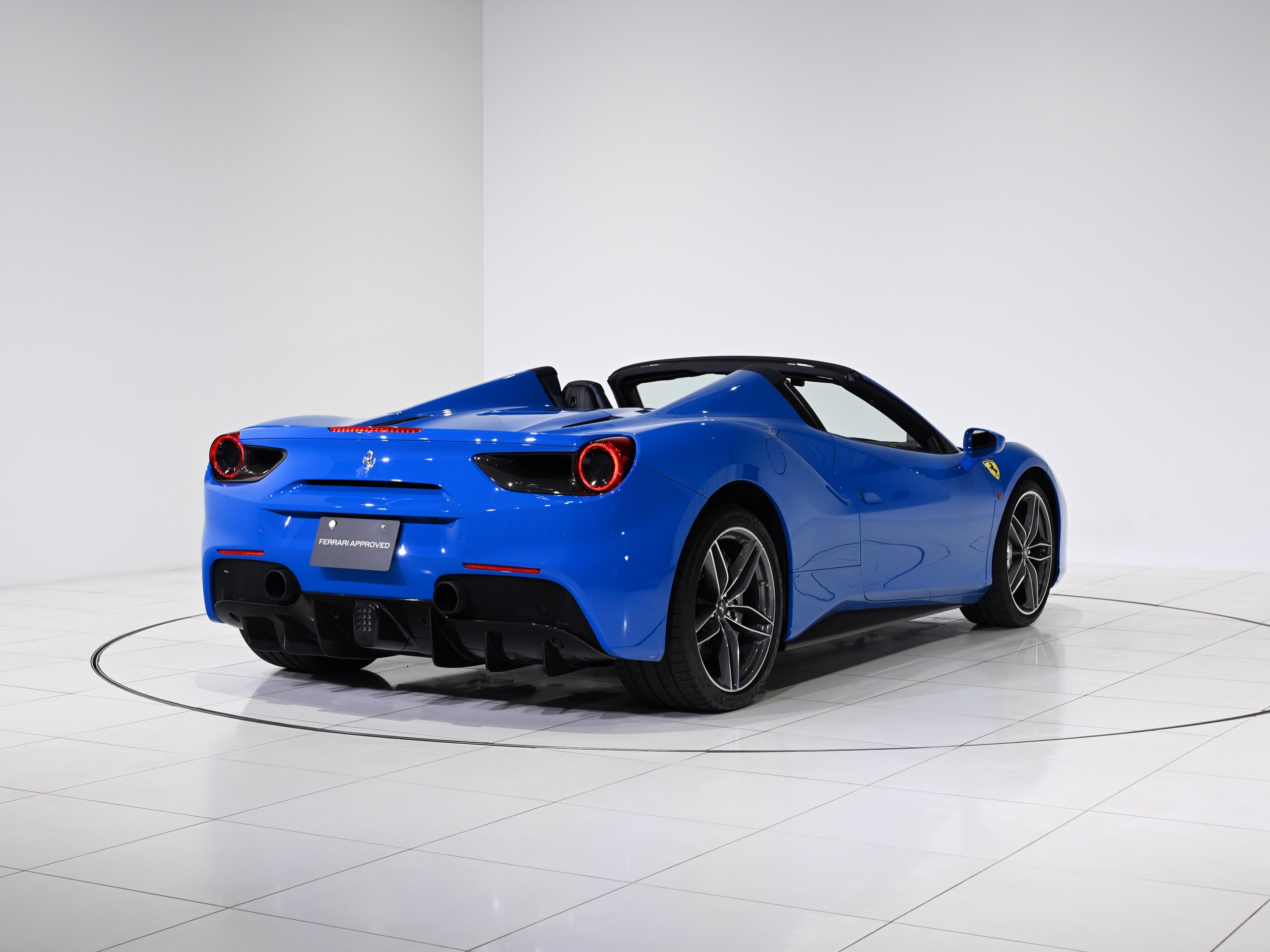 Ferrari 488 Spider (photo: 4)