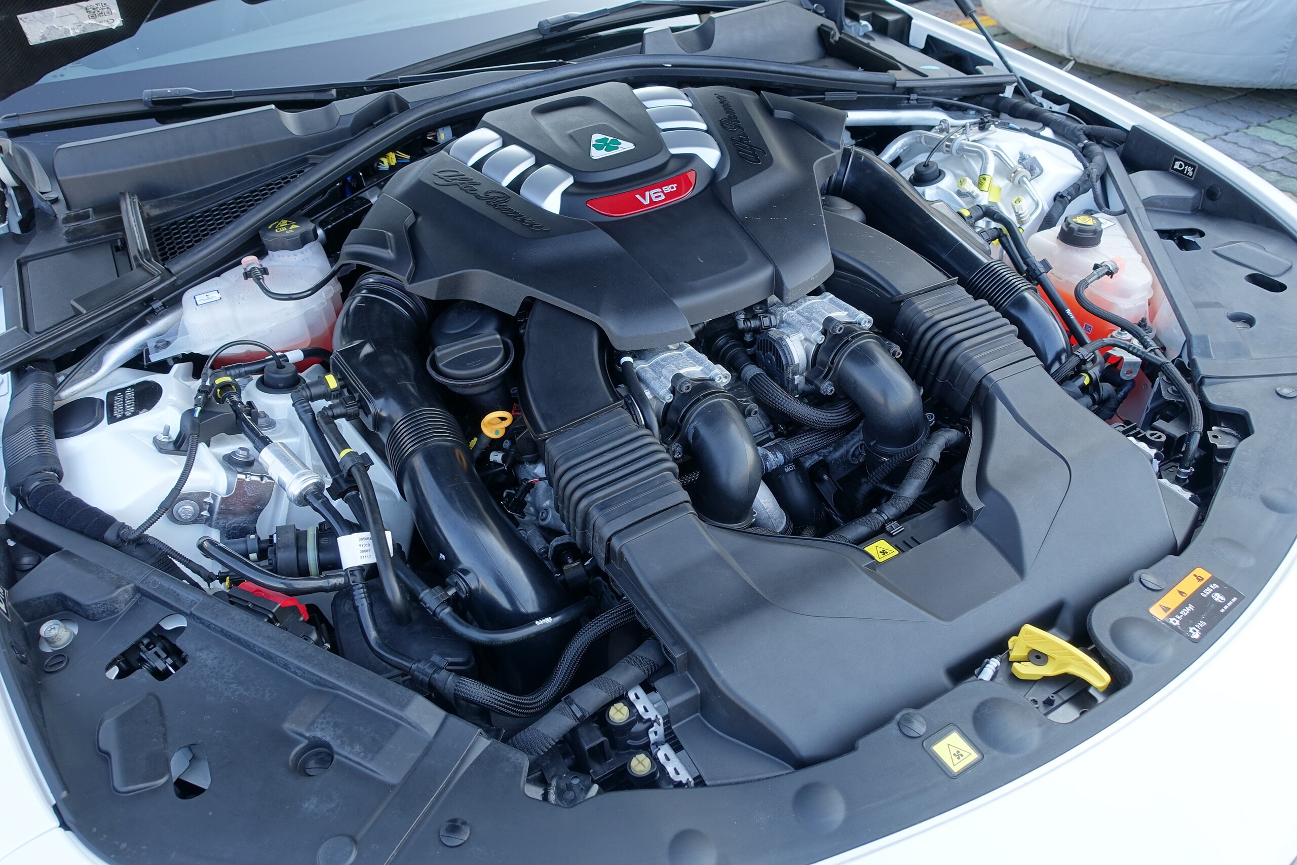 Alfa Romeo Giulia Quadrifoglio (photo: 15)