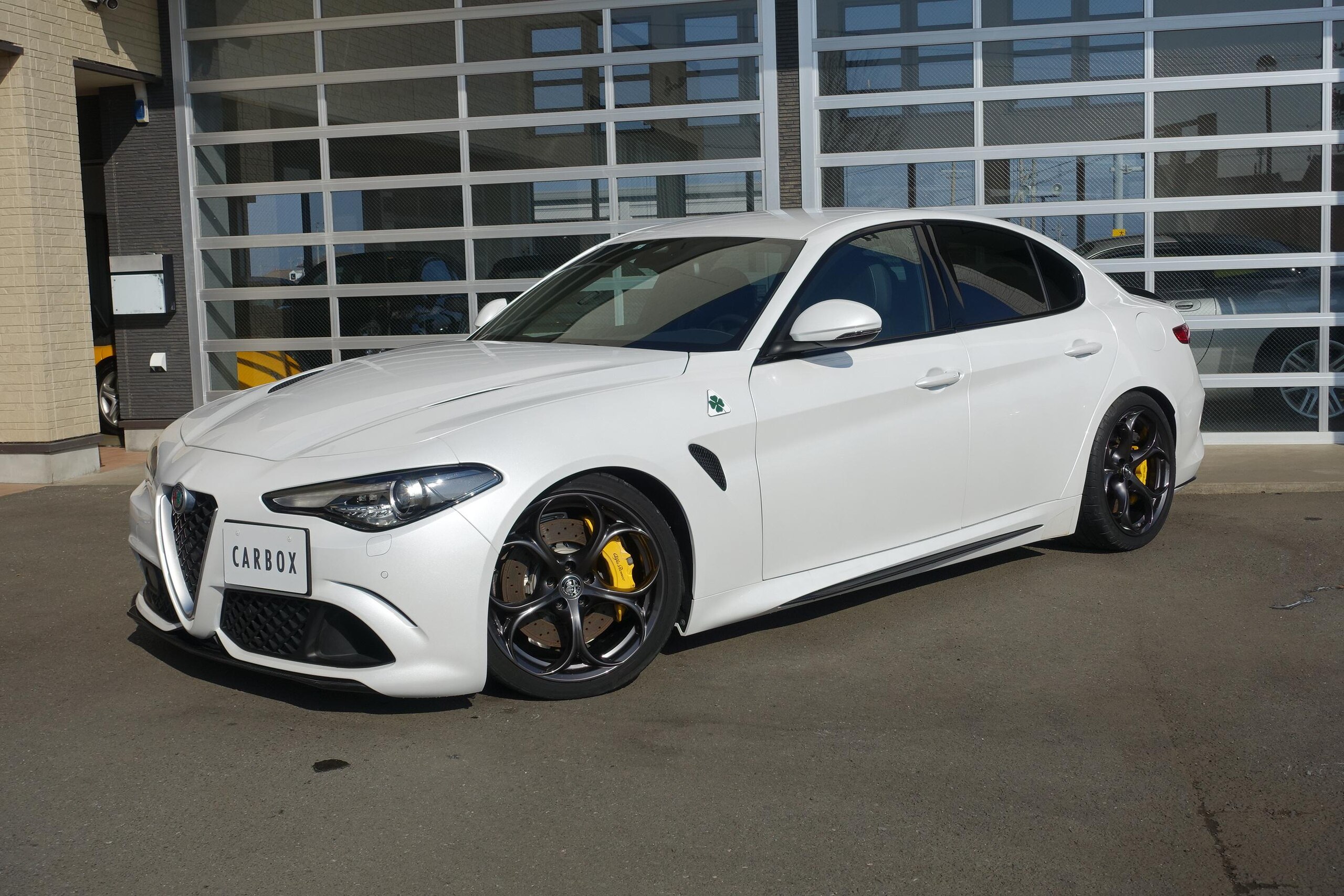 Alfa Romeo Giulia Quadrifoglio (photo: 2)