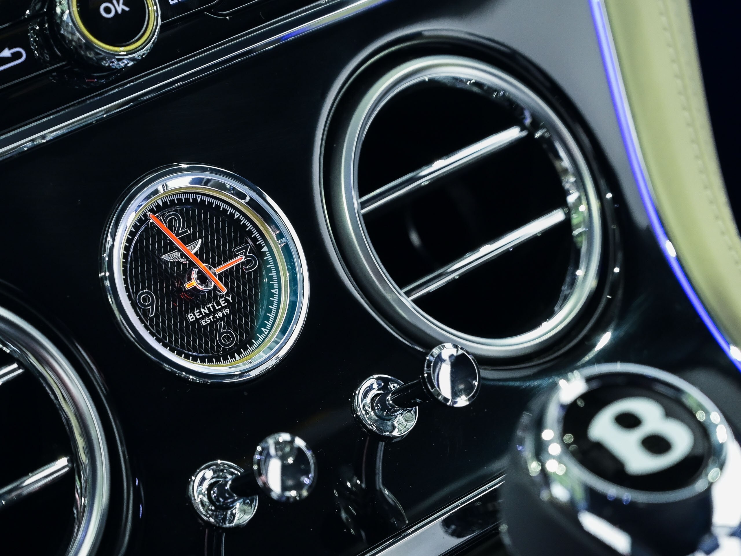 Bentley Continental GT 6.0 (photo: 9)