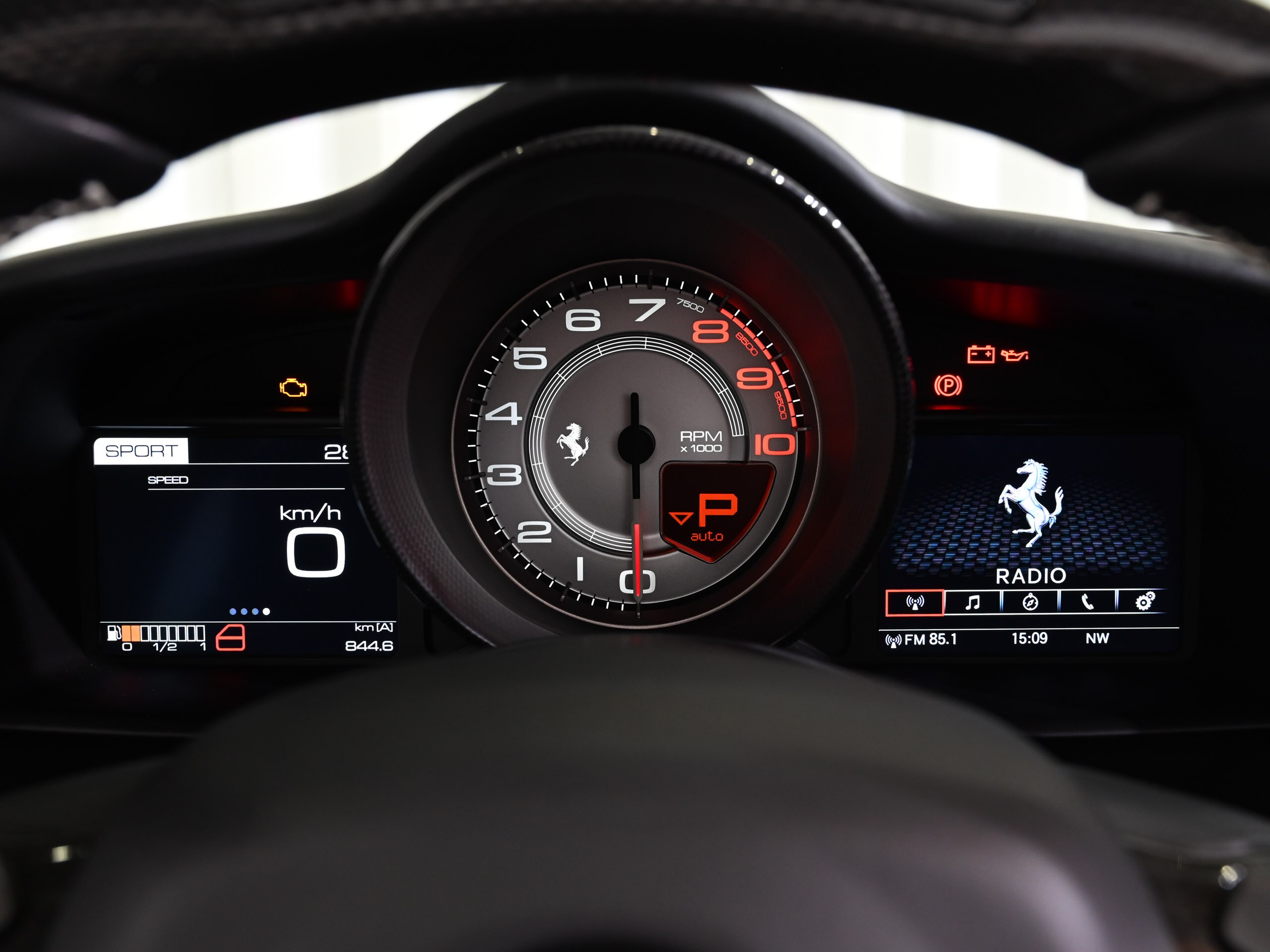 Ferrari 488 Spider (photo: 10)