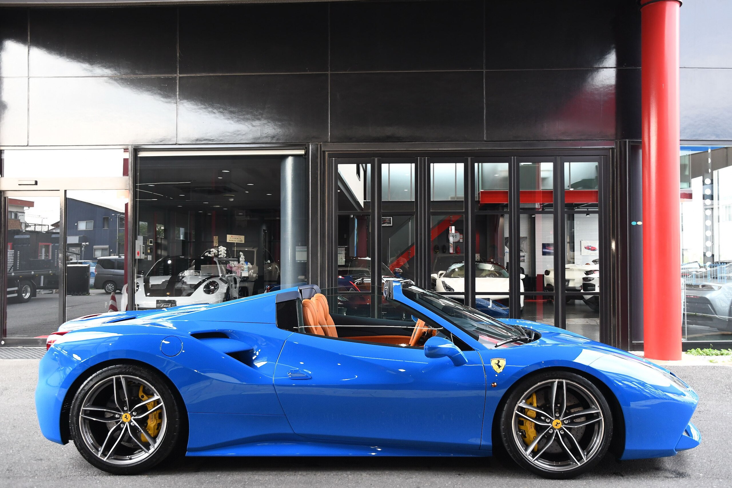 Ferrari 488 Spider (photo: 6)